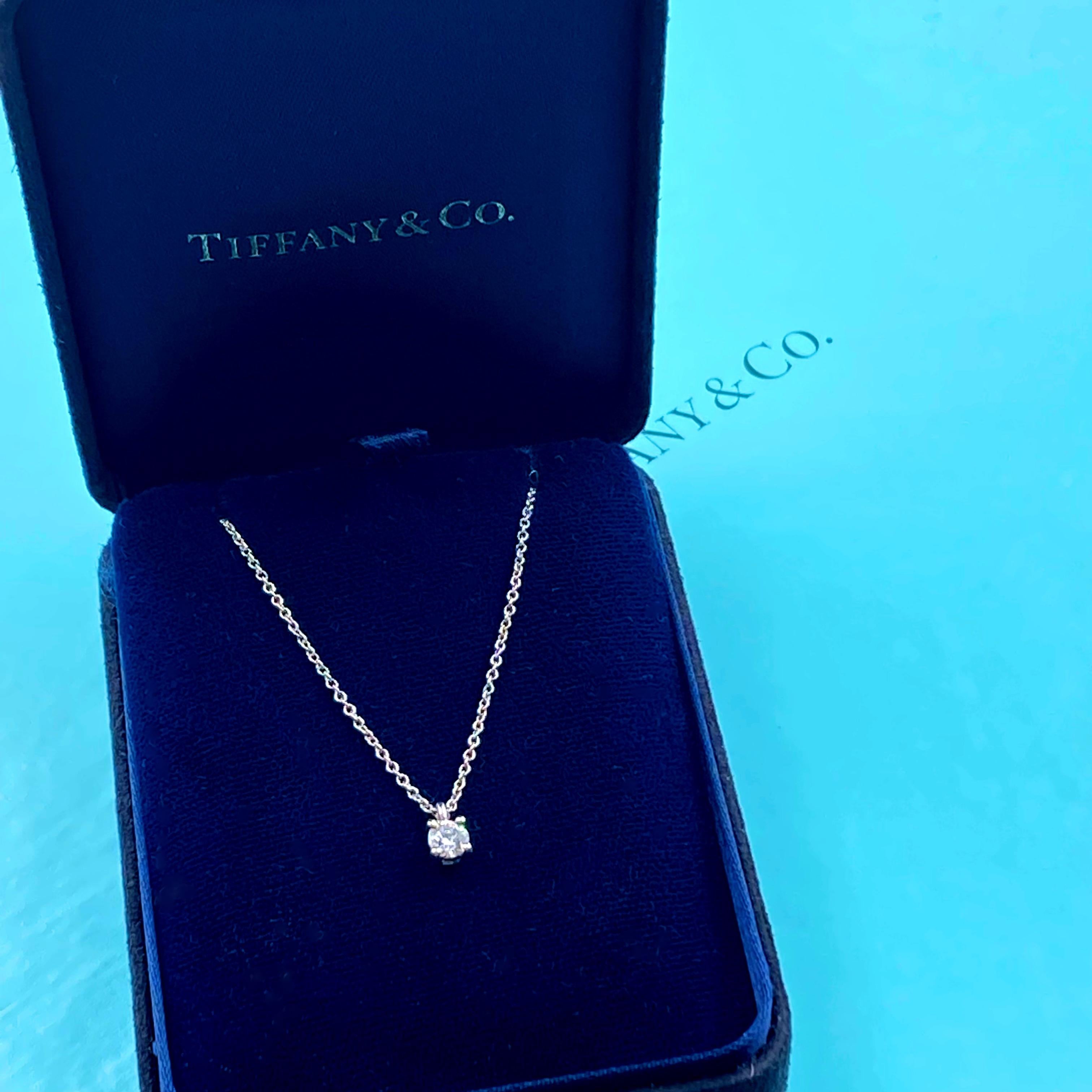 Tiffany & Co. Solitär runder Diamant-Anhänger 0,18 Karat G VVS in Platin 1