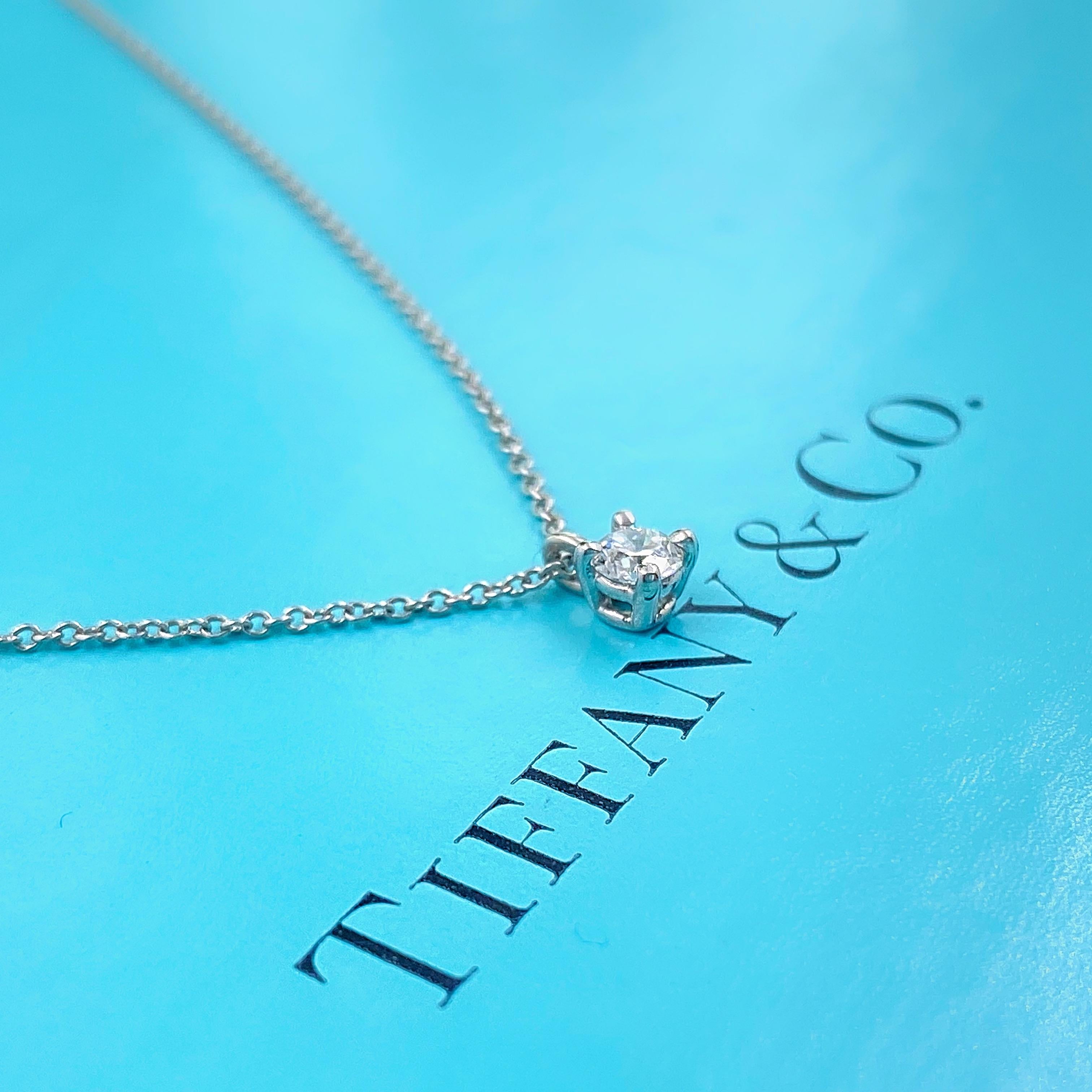 Women's or Men's Tiffany & Co. Solitaire Round Diamond Pendant 0.18 Cts G VVS in Platinum For Sale