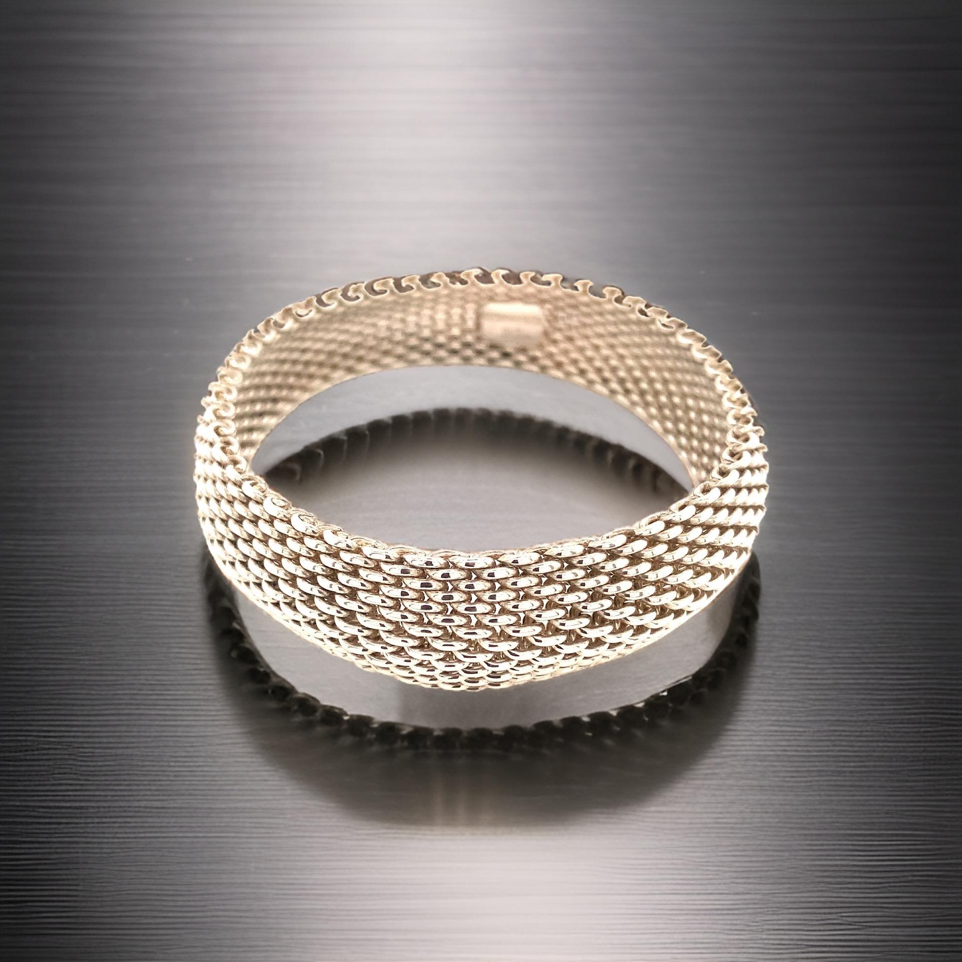 Tiffany & Co. Somerset Bangle M 7.5