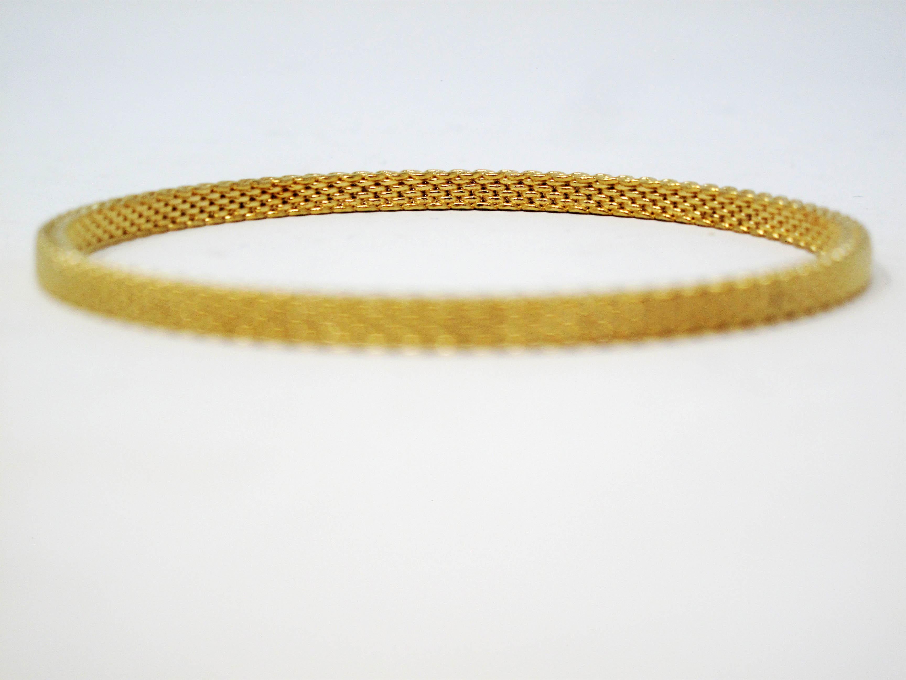Women's Tiffany & Co. Somerset Mesh Rigid Bangle Bracelet 18 Karat Yellow Gold Narrow