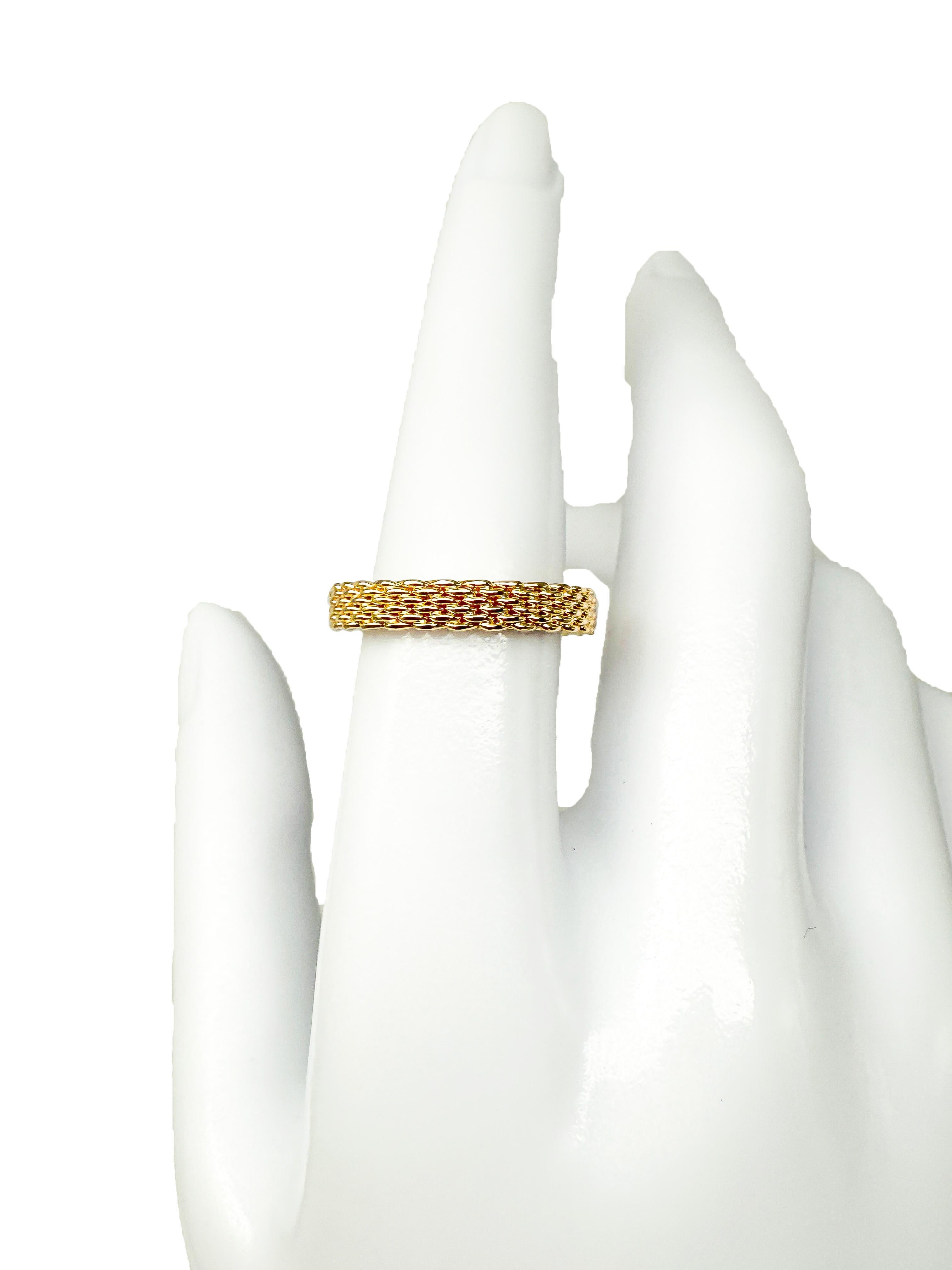 Tiffany & Co. Somerset Narrow Mesh Ring in 18K Yellow Gold For Sale 3