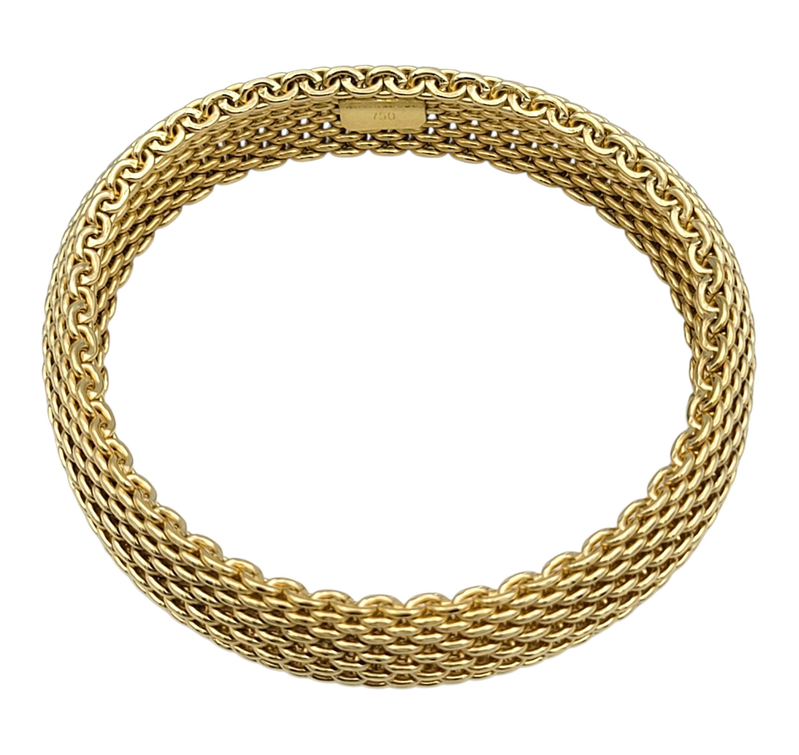 Tiffany & Co. Somerset Wide Mesh Bangle Bracelet in 18 Karat Yellow Gold In Good Condition For Sale In Scottsdale, AZ