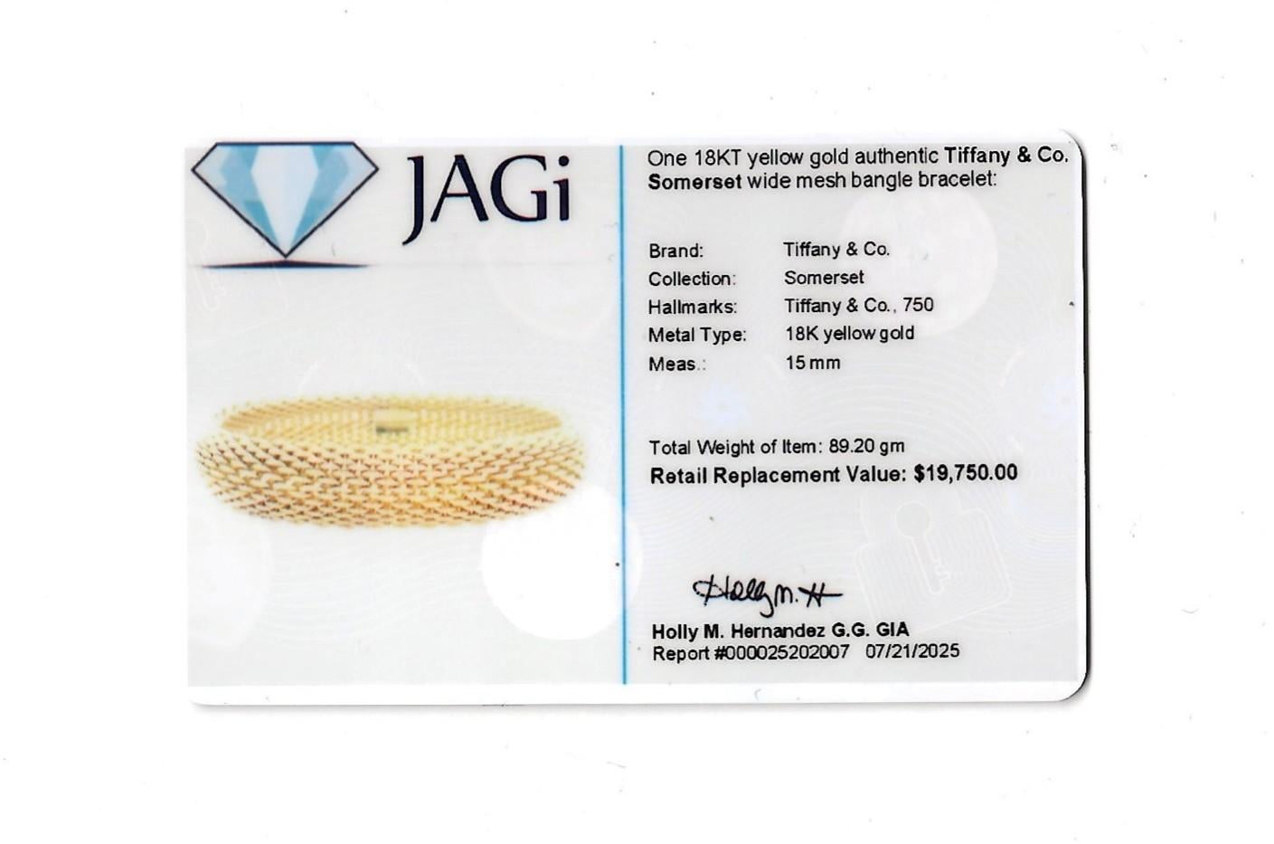 Tiffany & Co. Somerset Wide Mesh Bangle Bracelet in 18 Karat Yellow Gold For Sale 3