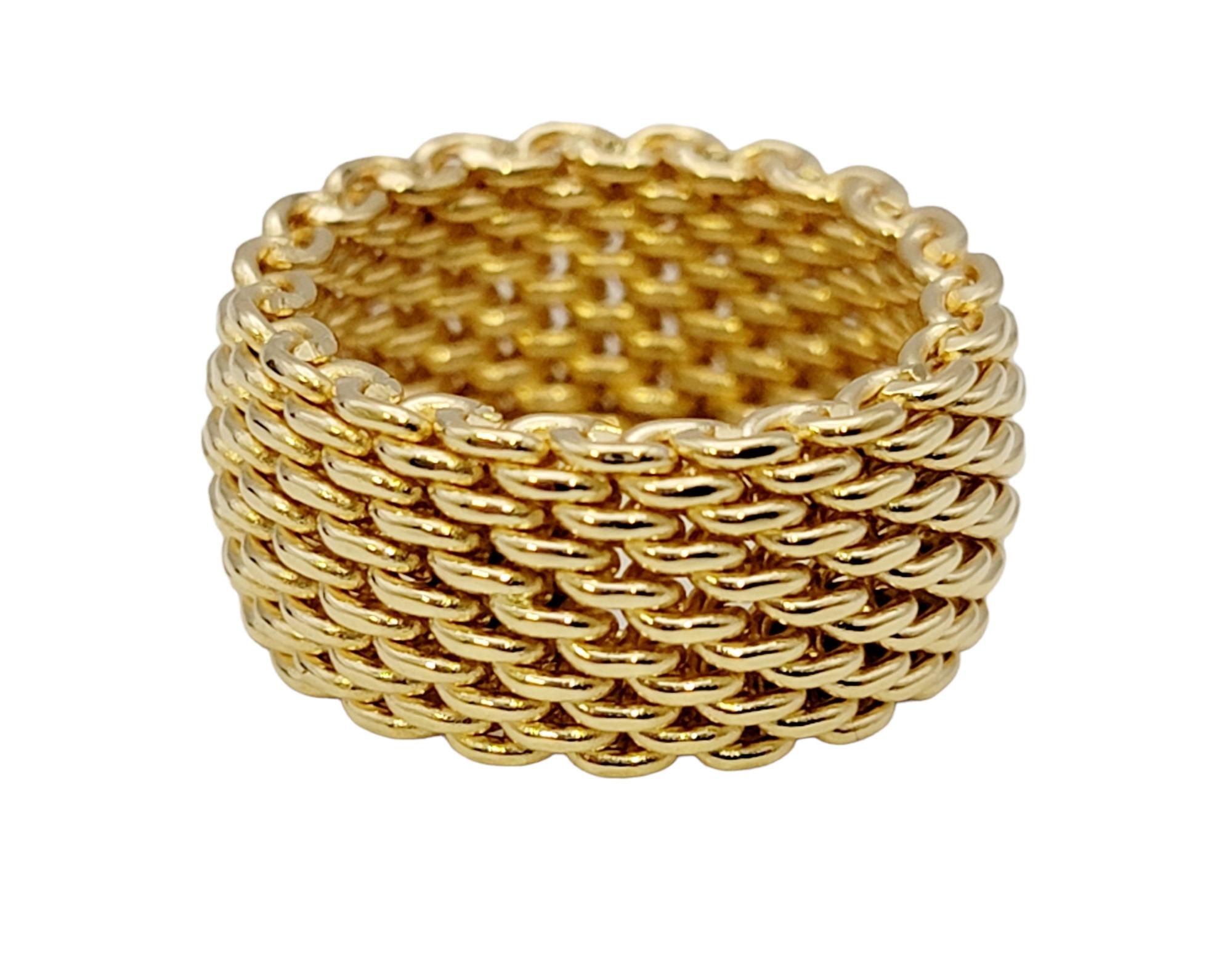 Contemporary Tiffany & Co. Somerset Wide Mesh Flex Band Ring in 18 Karat Yellow Gold US 6.25