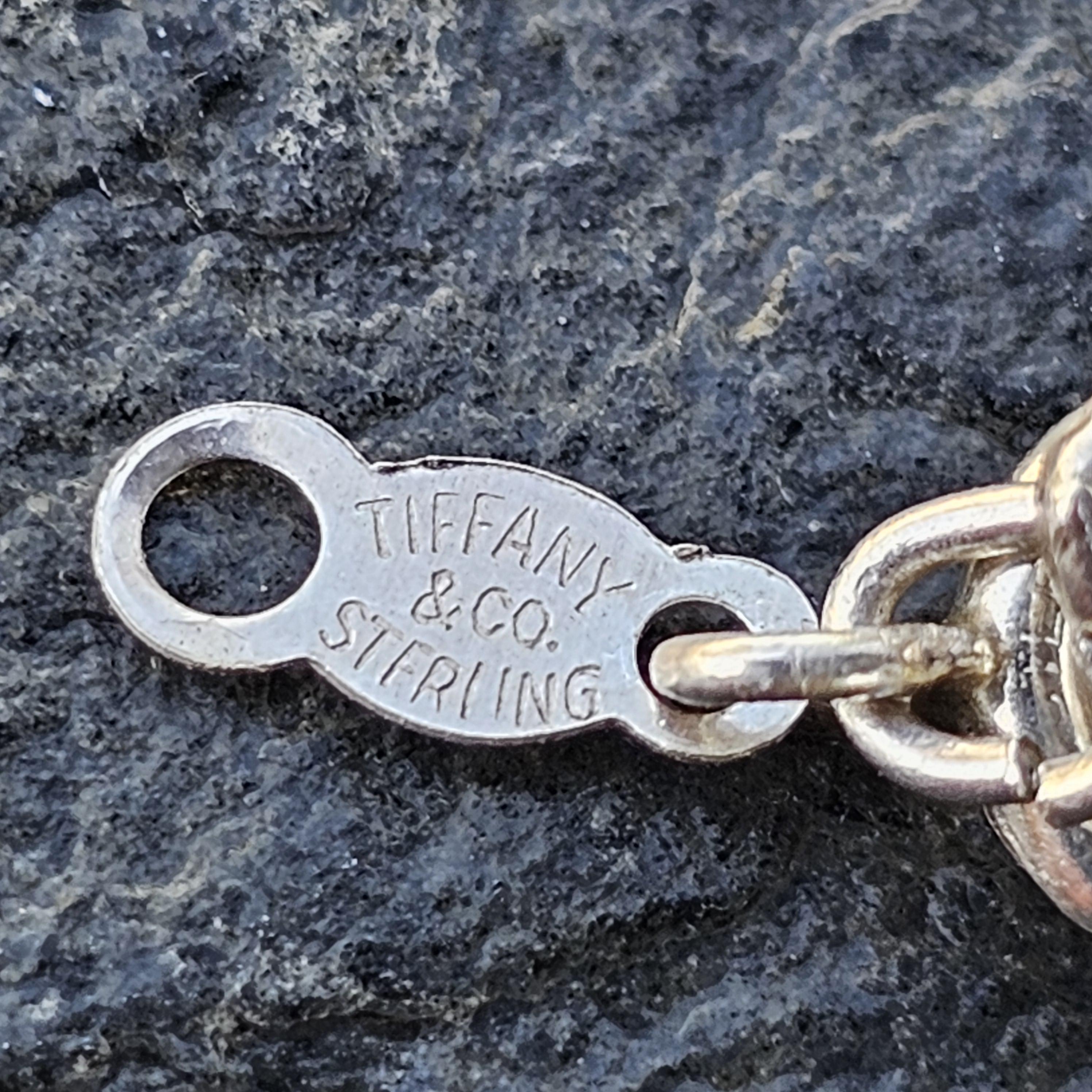 Tiffany & Co. Collana con ciondolo a forma di coppa per degustazione di vino in argento sterling A. Silver in vendita 4