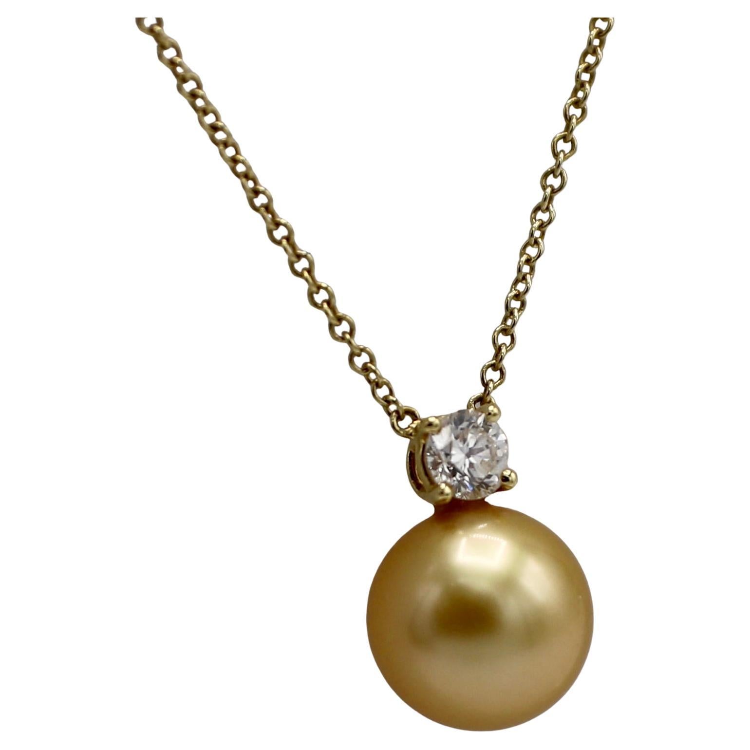 Modern Tiffany & Co. South Sea Golden Yellow Pearl & Natural Diamond Pendant Necklace