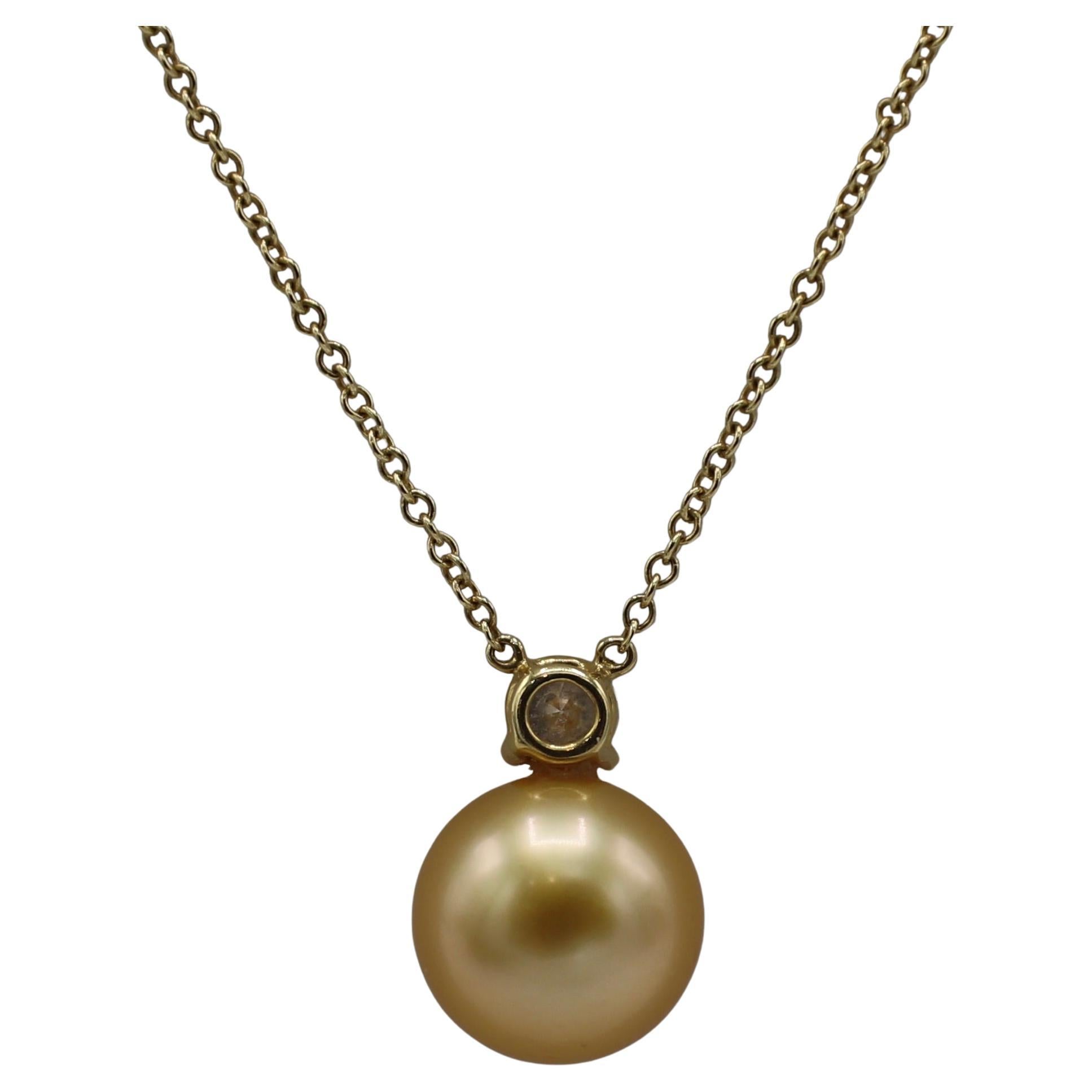 Round Cut Tiffany & Co. South Sea Golden Yellow Pearl & Natural Diamond Pendant Necklace