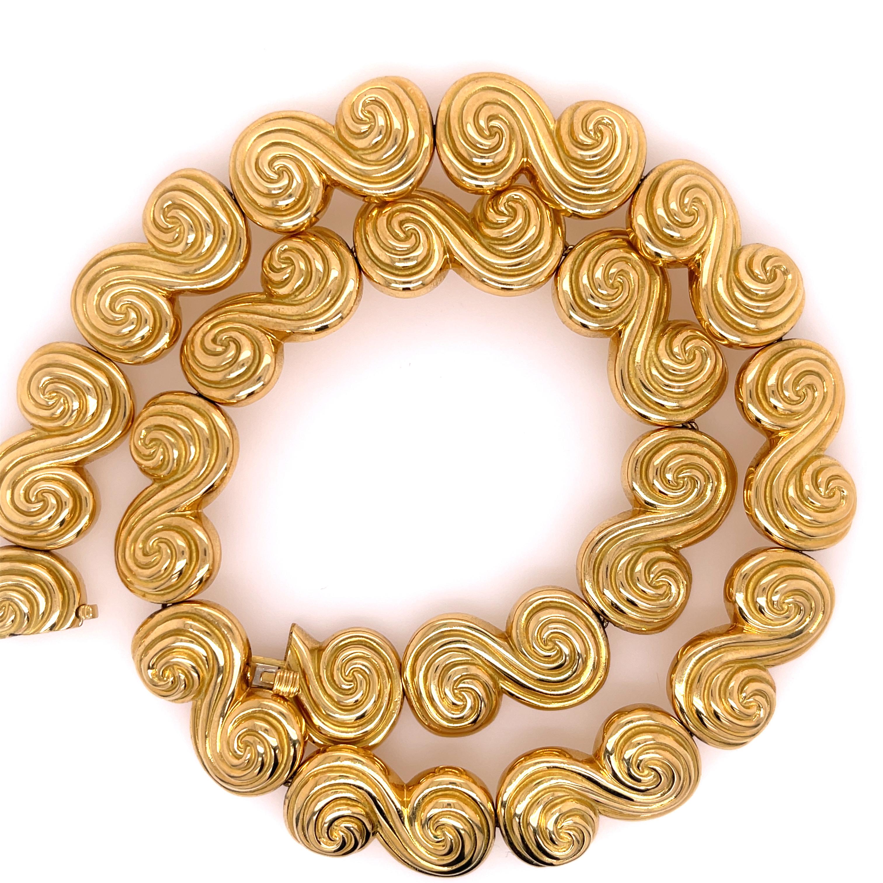 Tiffany & Co. spiral swirl necklace in 18K yellow gold. Stamped 1990 750 Tiffany & Co.