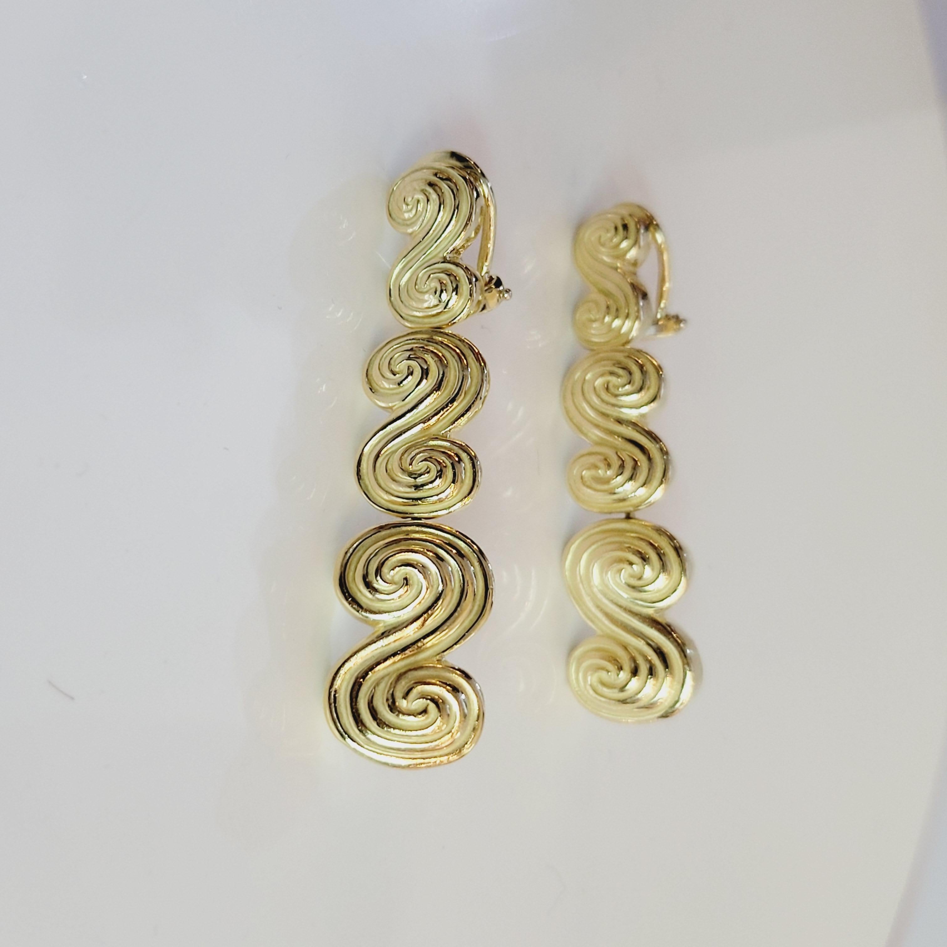 Moderne Tiffany & Co Boucles d'oreilles Spiro C1993 Swirl Long Drops Or jaune 18k en vente