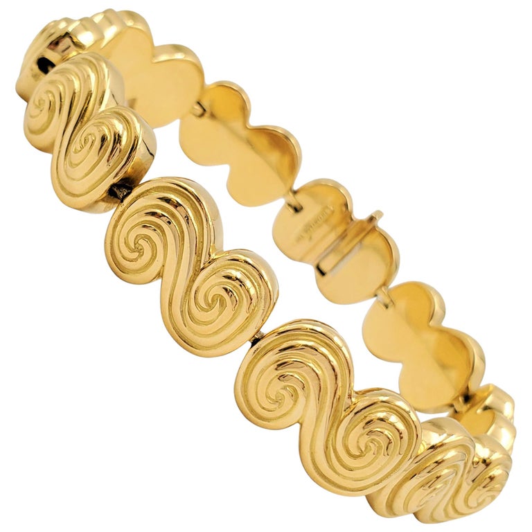 Tiffany and Co. 'Spiro' Swirl Yellow Gold Bracelet at 1stDibs