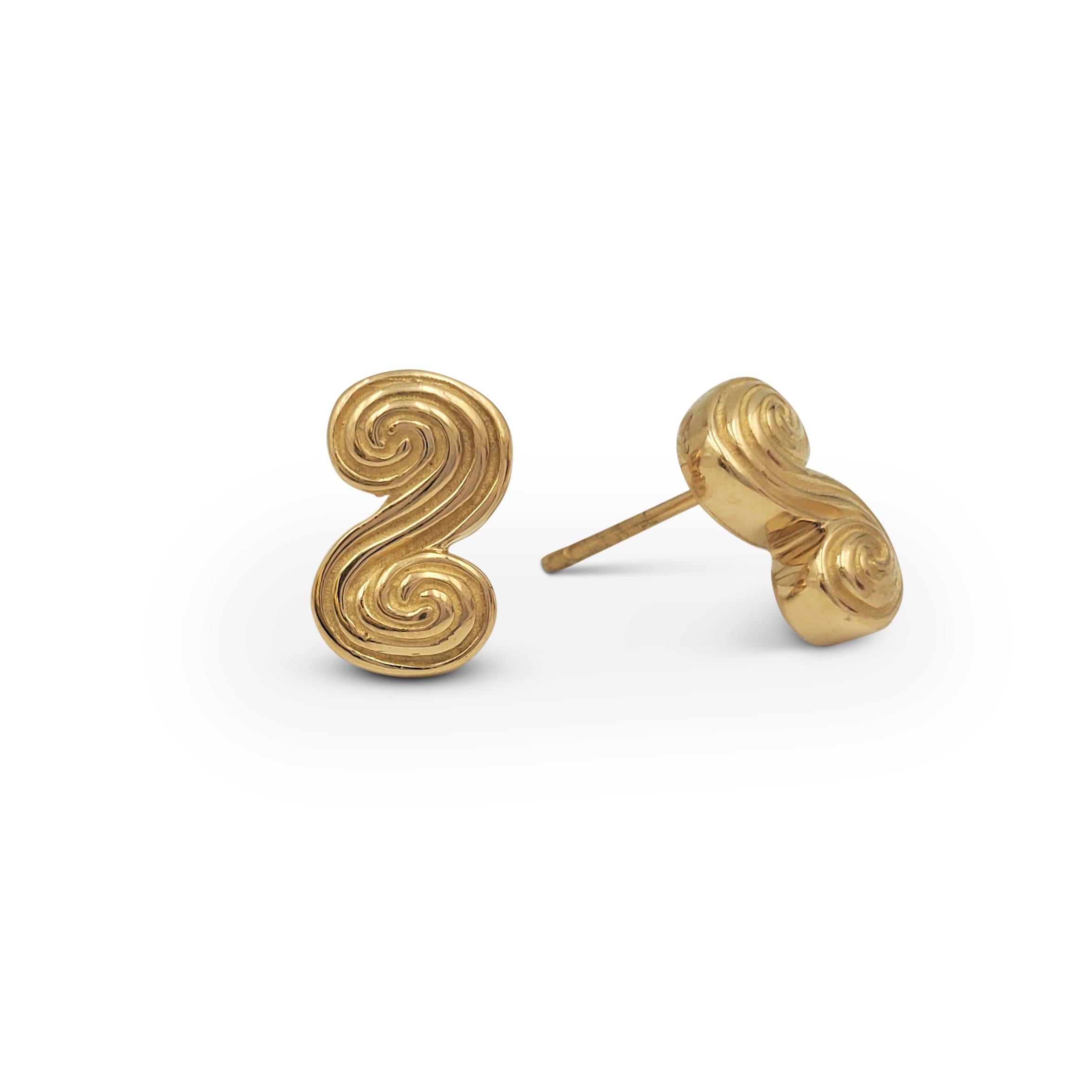Authentic Tiffany & Co. 'Sprio' swirl earrings crafted in 18 karat yellow gold. Signed T&Co., 750. The earrings are not presented with the original box or papers. CIRCA 1990s.

Box: No
Papers: No