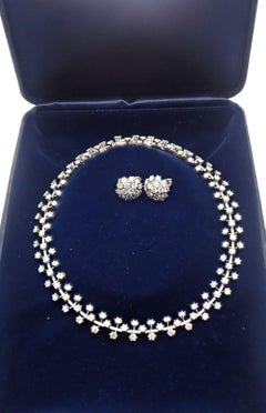 Tiffany & Co. Conjunto de collar y pendientes de platino con diamantes en spray