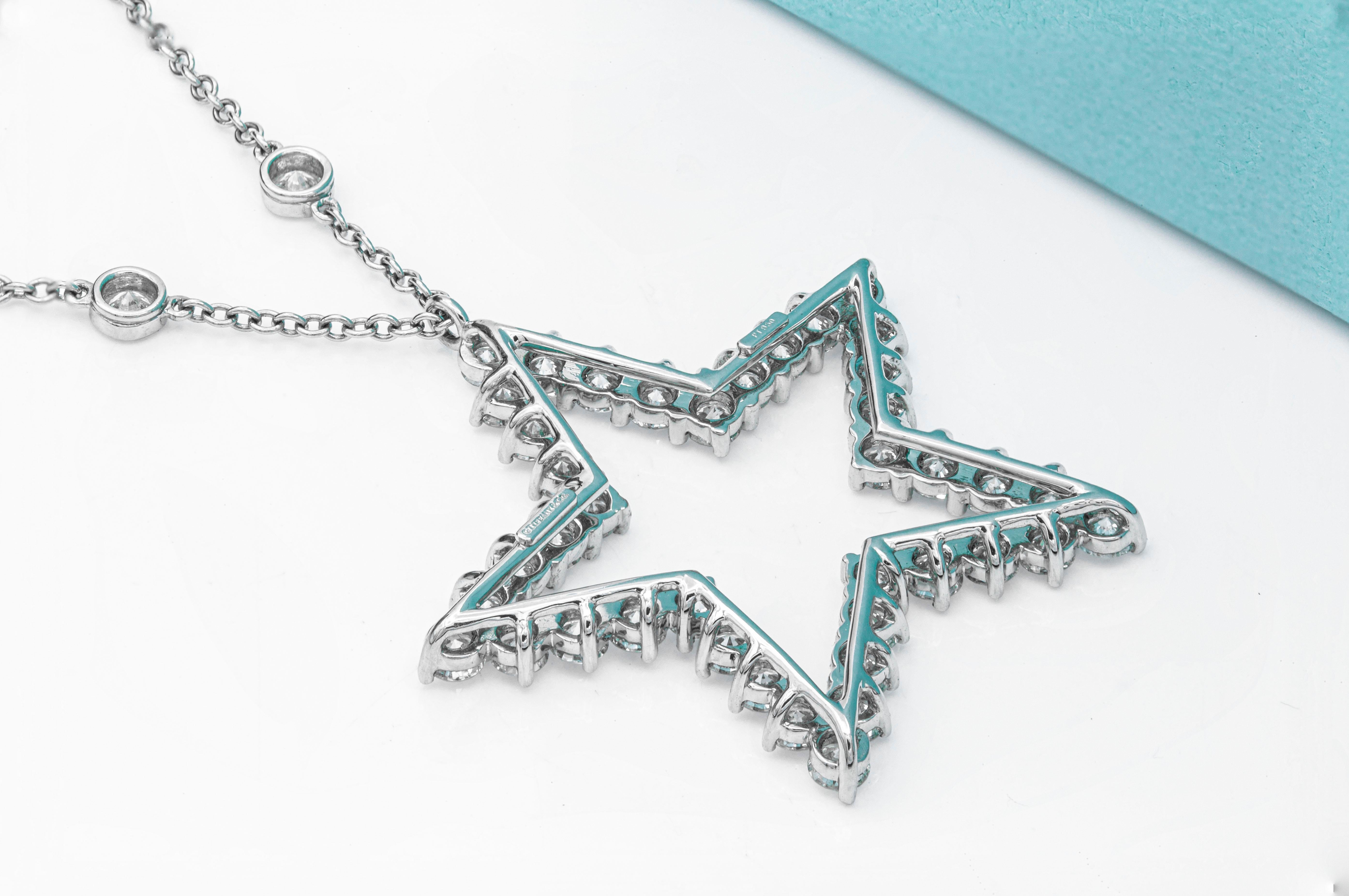 Moderne Tiffany & Co. Pendentif étoile en diamant
