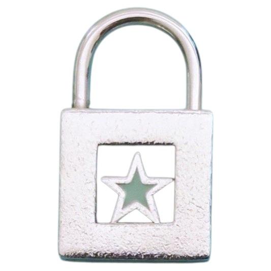 Tiffany & Co. Charme a forma di lucchetto con stella in argento sterling e smalto blu