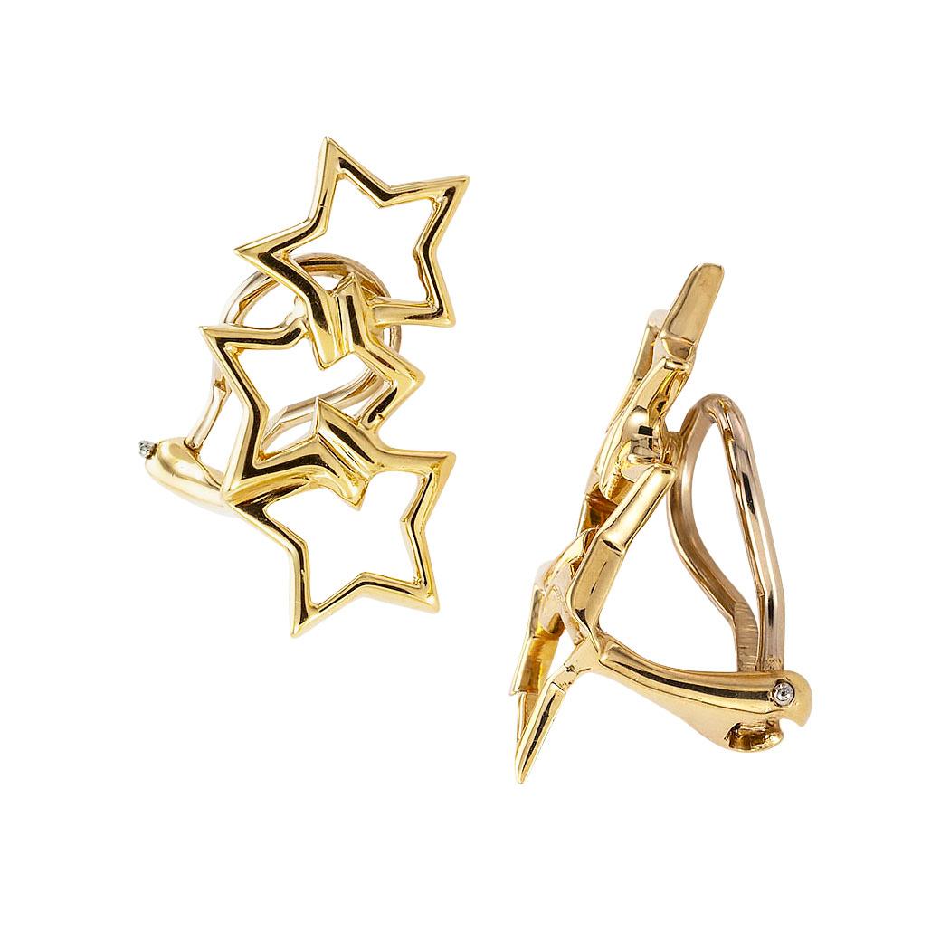 Tiffany & Co star shaped yellow gold clip on earrings circa 1980.  Clear and concise information you want to know is listed below.  Contact us right away if you have additional questions.  We are here to connect you with beautiful and affordable