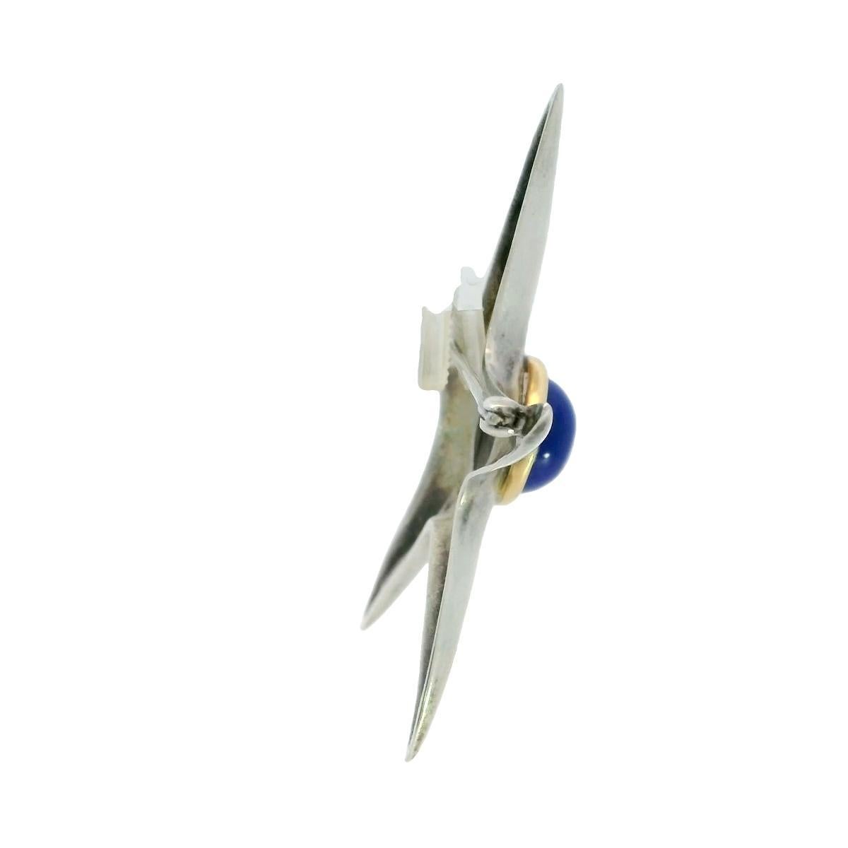 Tiffany & Co. Starfish Brooch 18K and Sterling Silver With Lapis Center In Good Condition For Sale In Fairfield, CT