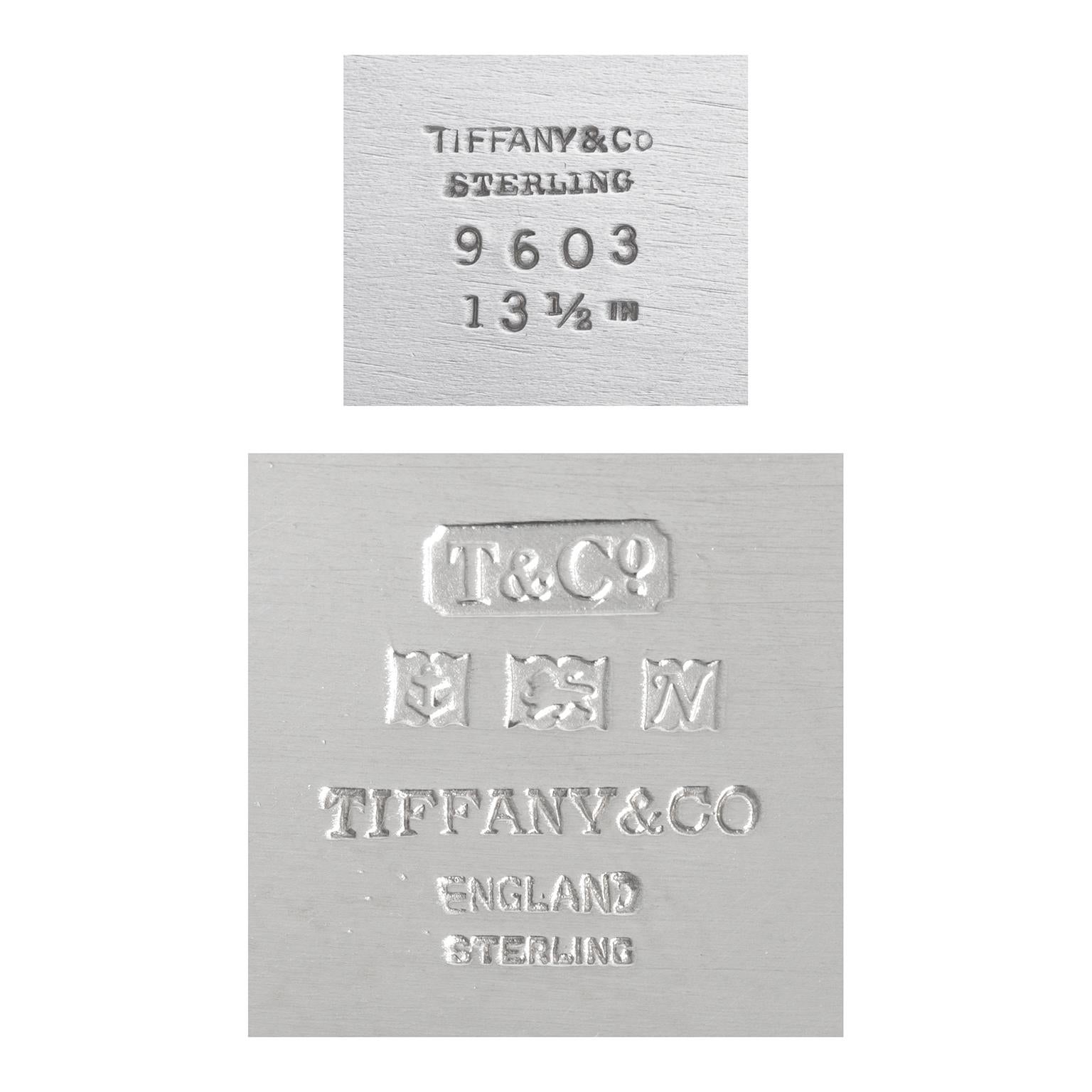 Tiffany & Co. Service à café ou à chocolat en métal avec plateau Bon état - En vente à Litchfield, CT