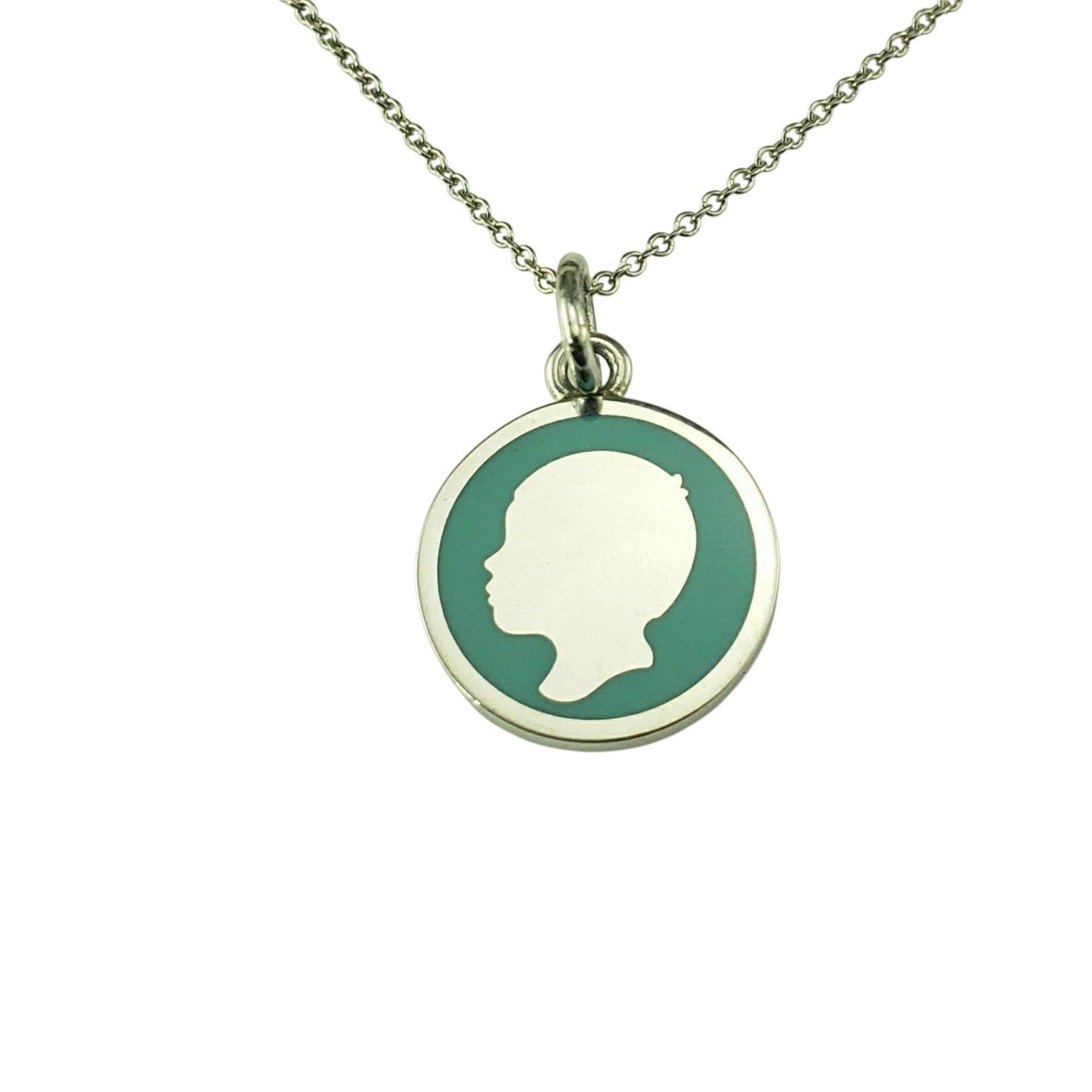 Tiffany & Co. Collana con ciondolo in smalto Sterling Silhouette con scatola #23254 in vendita