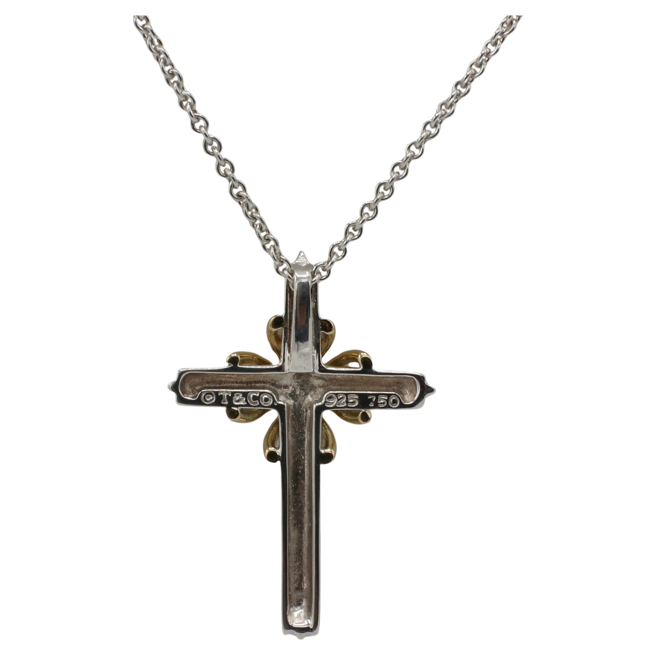 Tiffany & Co. Collana con ciondolo a forma di croce in argento sterling e oro giallo 18 carati In condizioni ottime in vendita a  Baltimore, MD