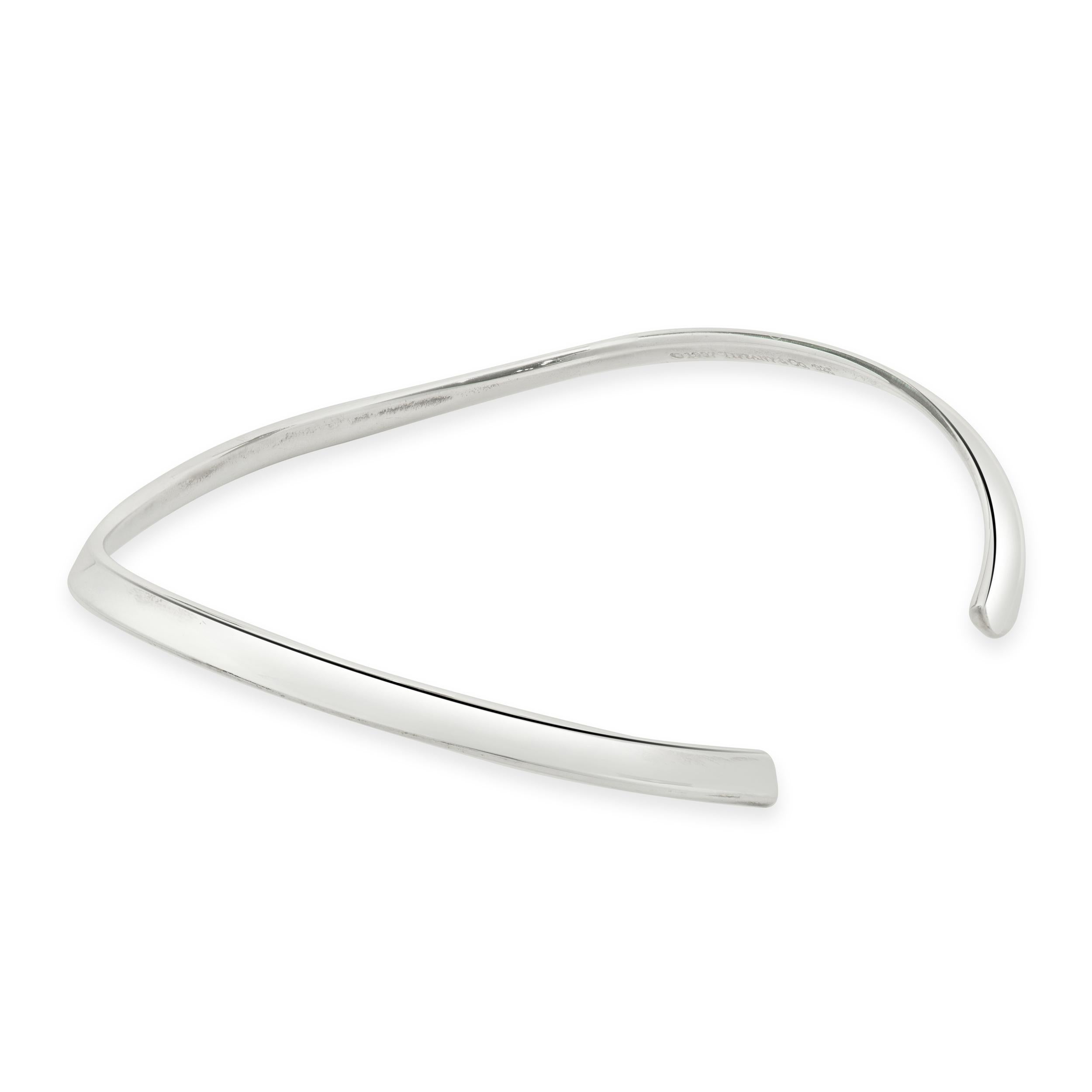 Designer: Tiffany & Co. 
MATERIAL: Sterling Silber
Abmessungen: Halskette misst 14-Zoll
Gewicht: 54 Gramm

Keine Box oder Papiere enthalten