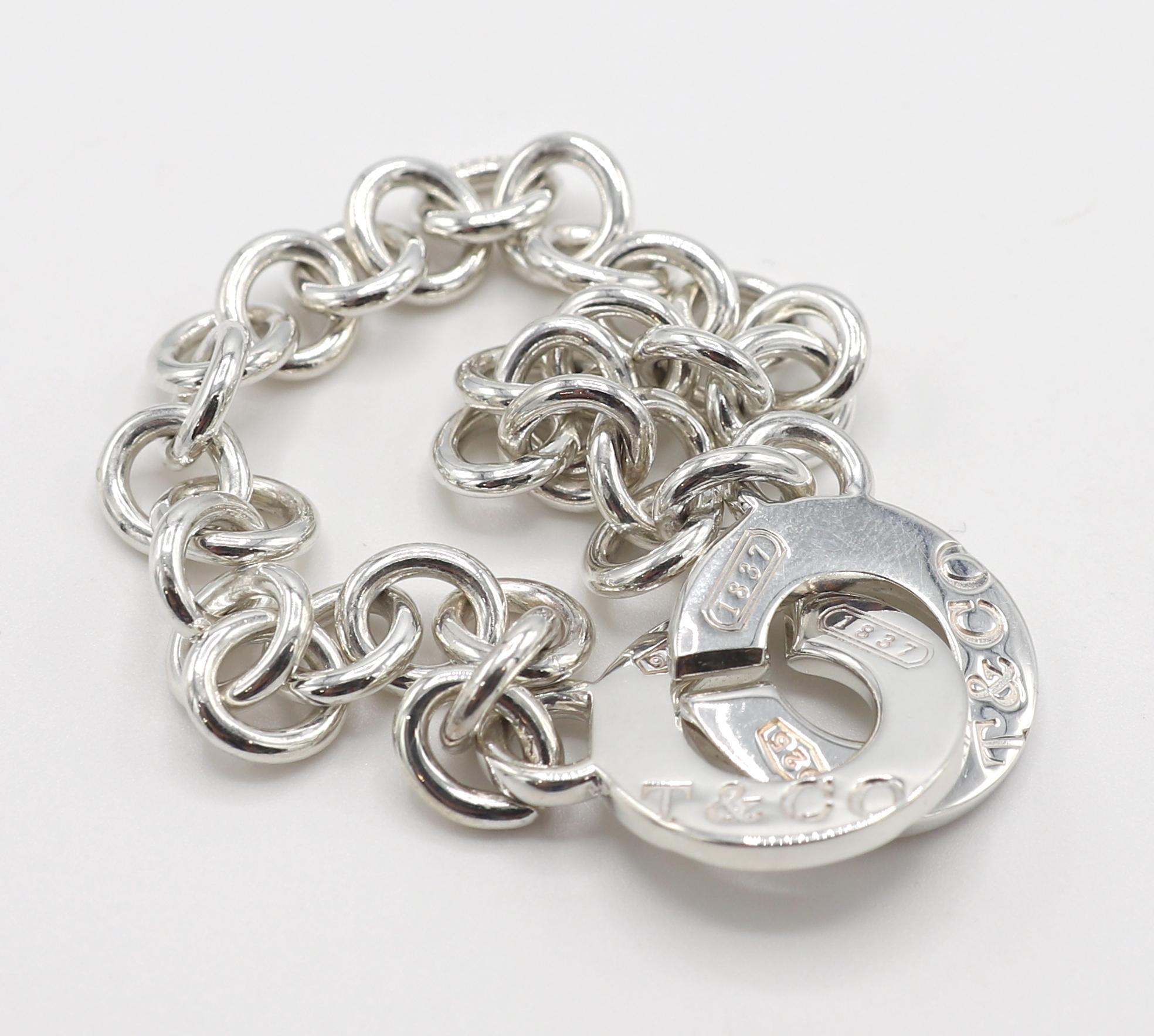 interlocking circles chain bracelet