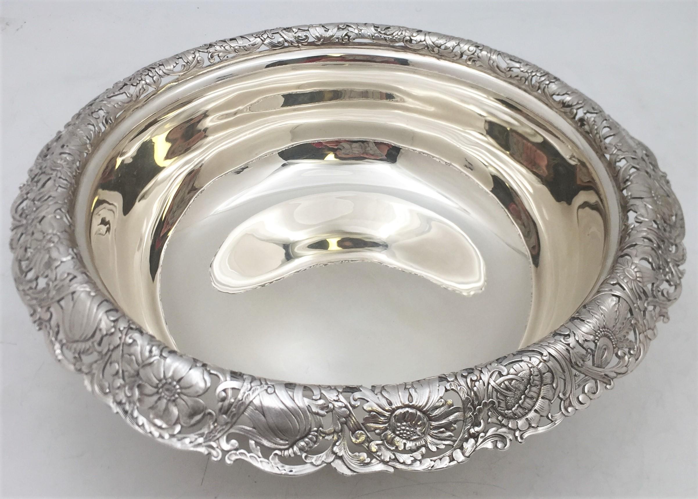 Tiffany & Co. Sterling Silver 1890s Bowl in Art Nouveau Style In Good Condition For Sale In New York, NY