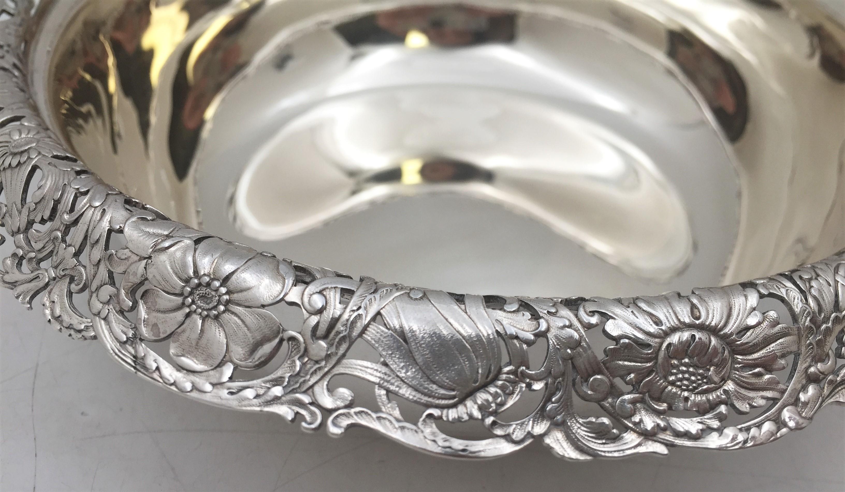 Tiffany & Co. Sterling Silver 1890s Bowl in Art Nouveau Style For Sale 1