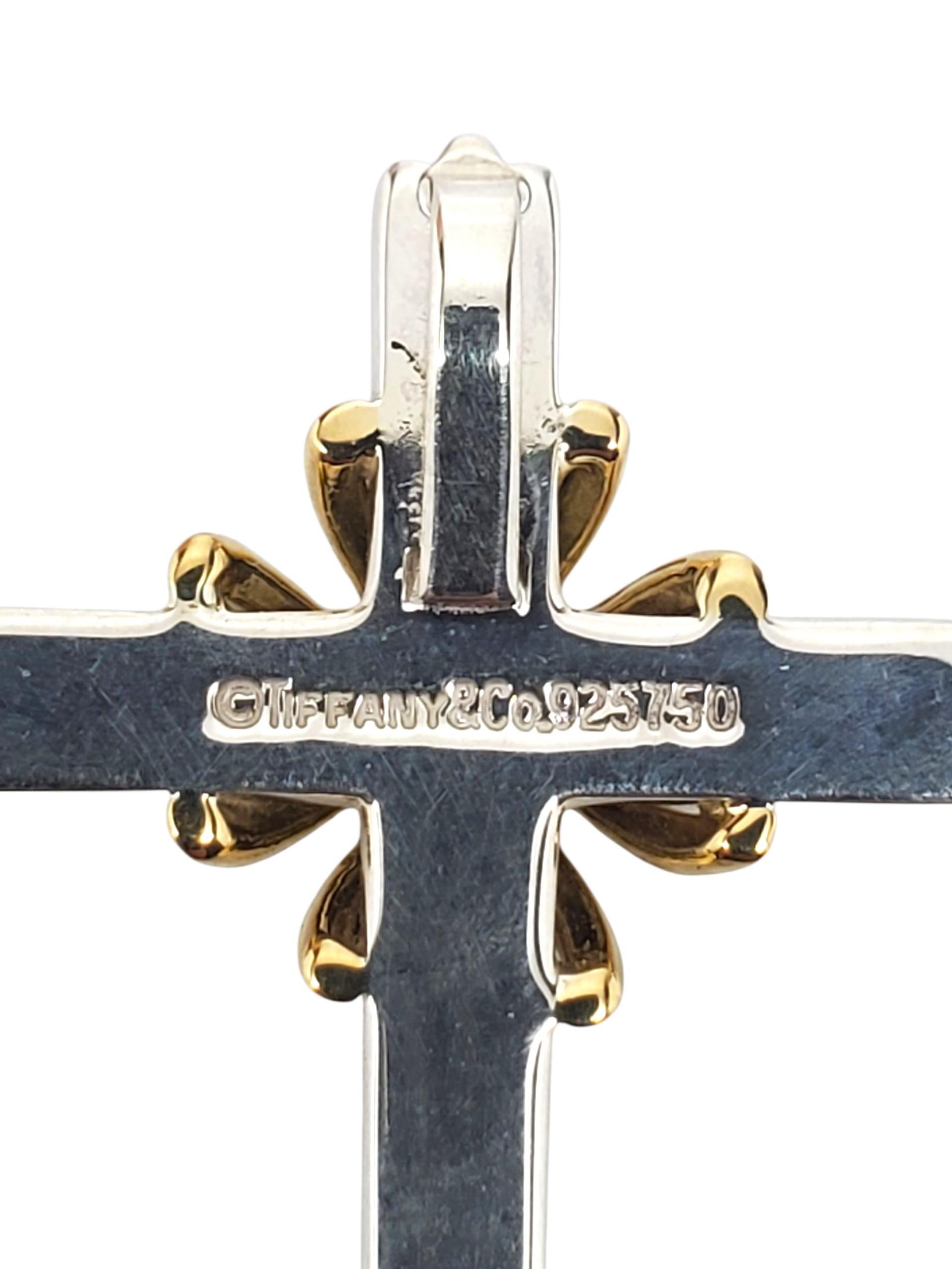 Tiffany & Co. Ciondolo a croce bicolore in argento Sterling 18K #22594 in vendita 1