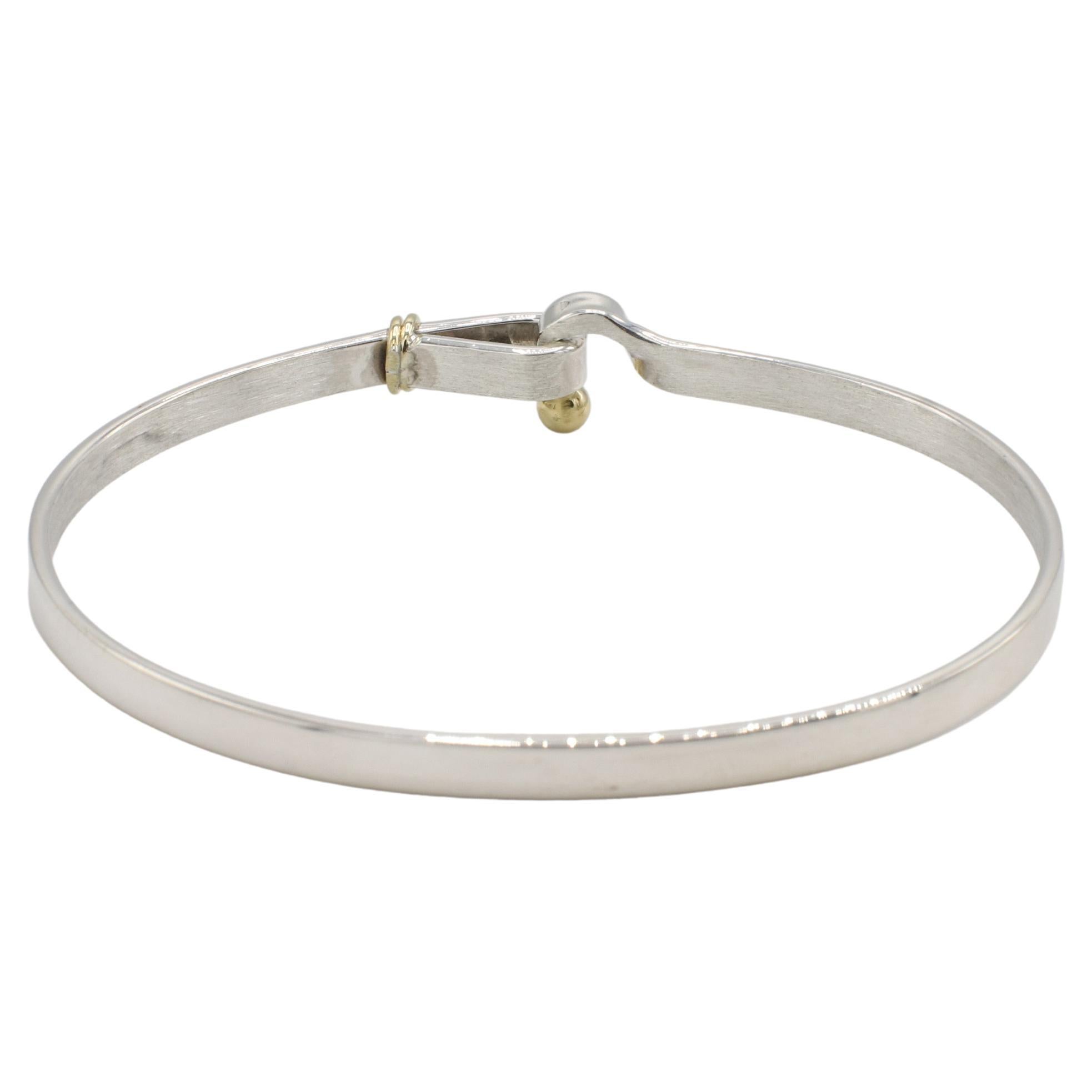 Contemporain Tiffany & Co. Bracelet à crochets en argent sterling et or jaune 18K en vente