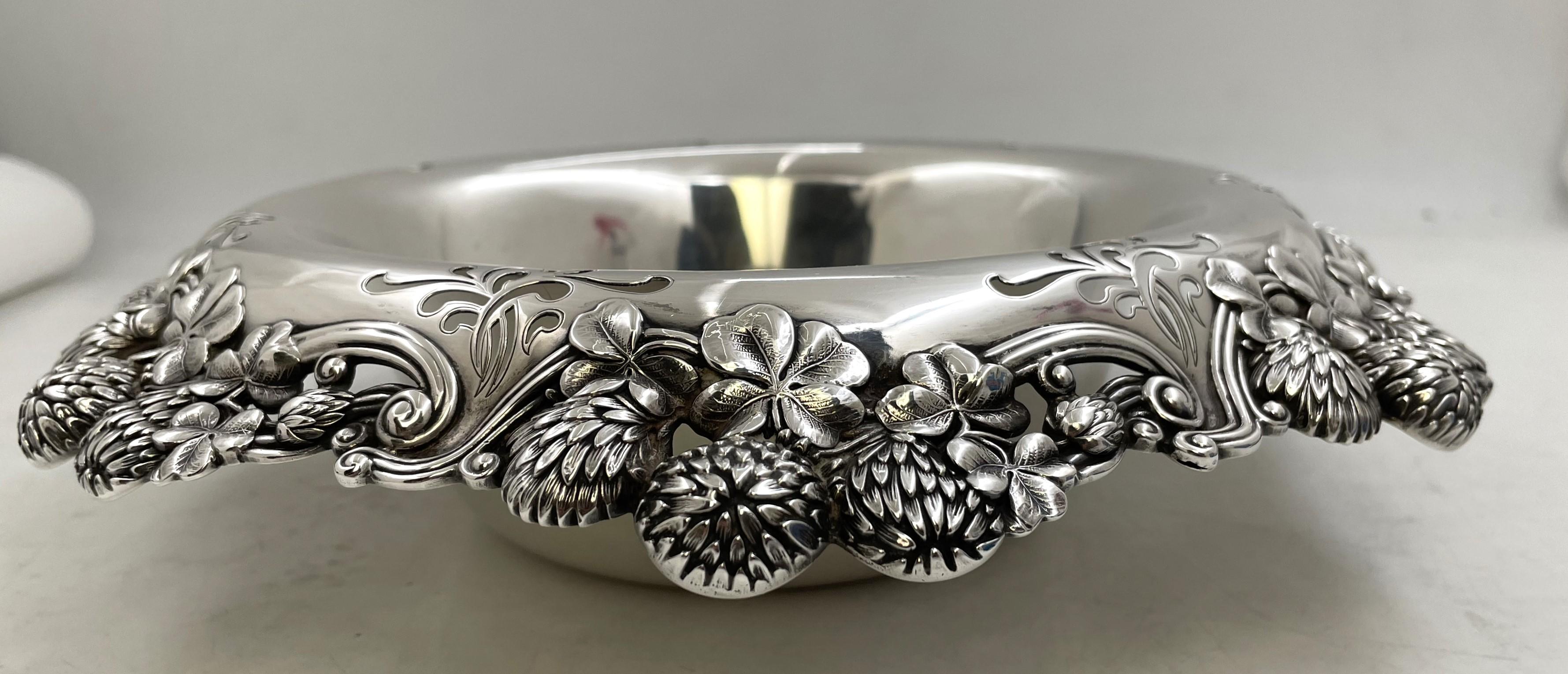Tiffany & Co. Cuenco Trébol 1903 de plata de ley de estilo Art Nouveau Estadounidense en venta
