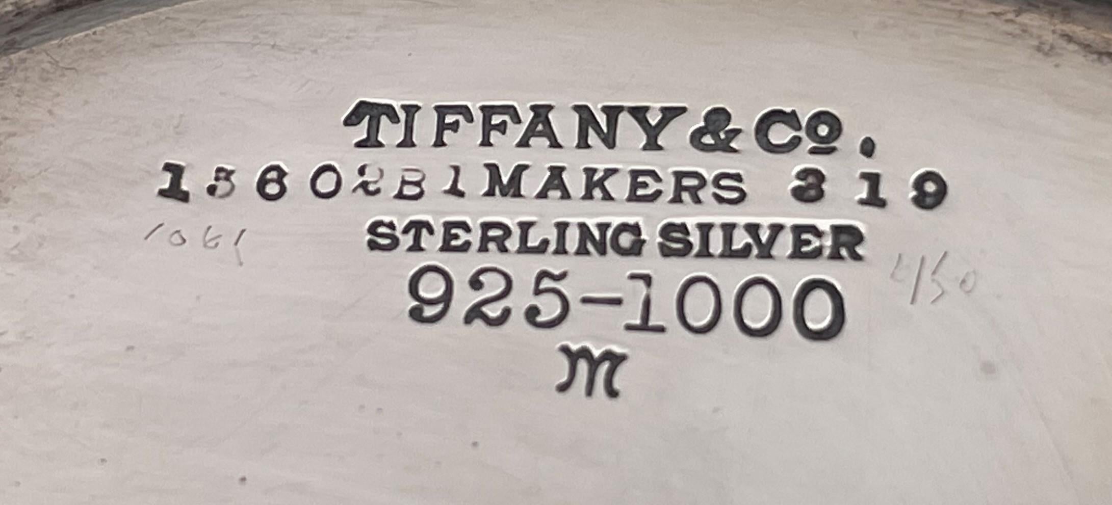 Début du 20ème siècle Tiffany & Co. Plat à condiments en argent sterling 1903 de style Art Déco en vente