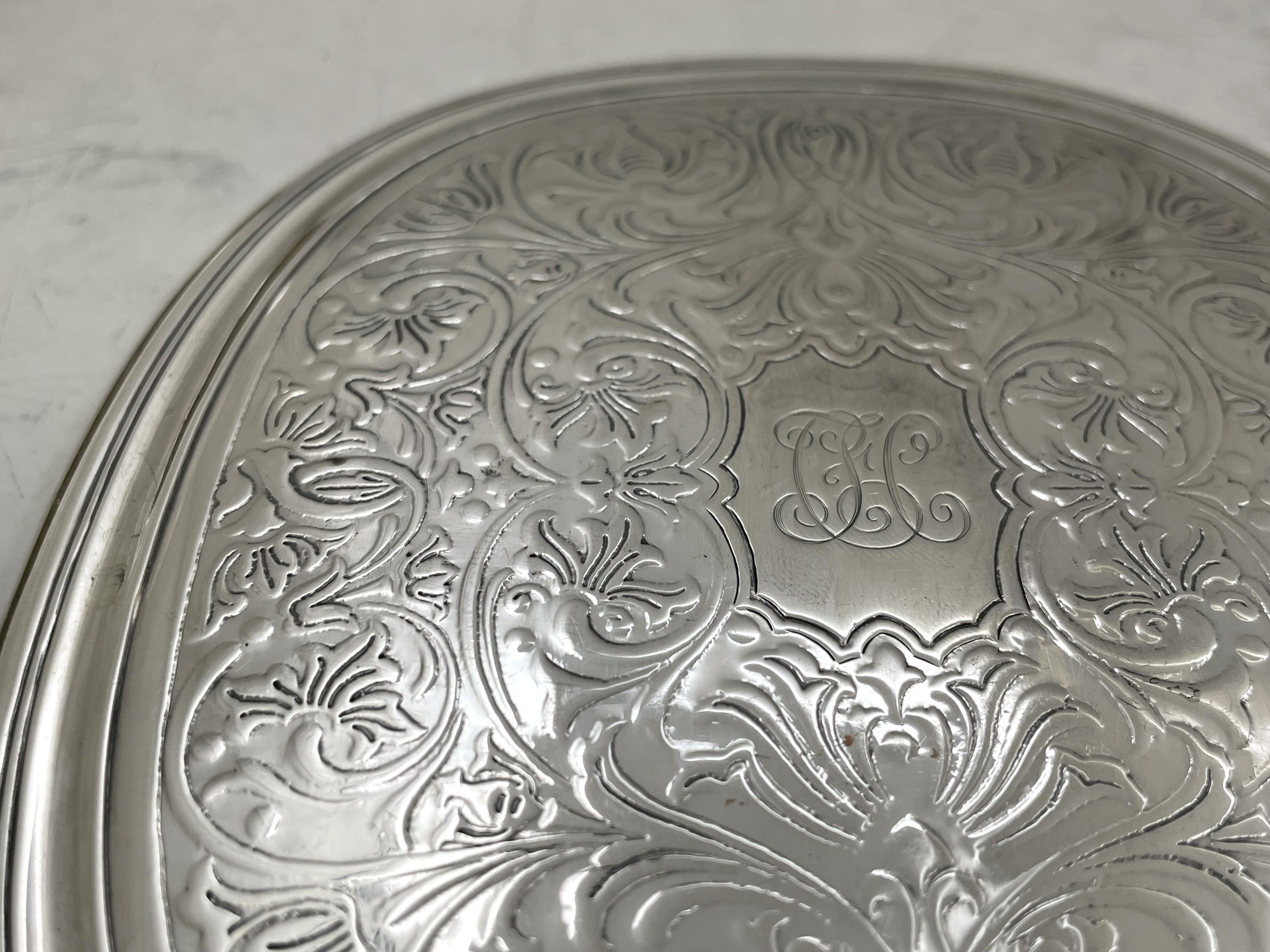 Americano Tiffany & Co. Set da toilette in argento Sterling 1908 con specchio, portacipria e spazzola in vendita