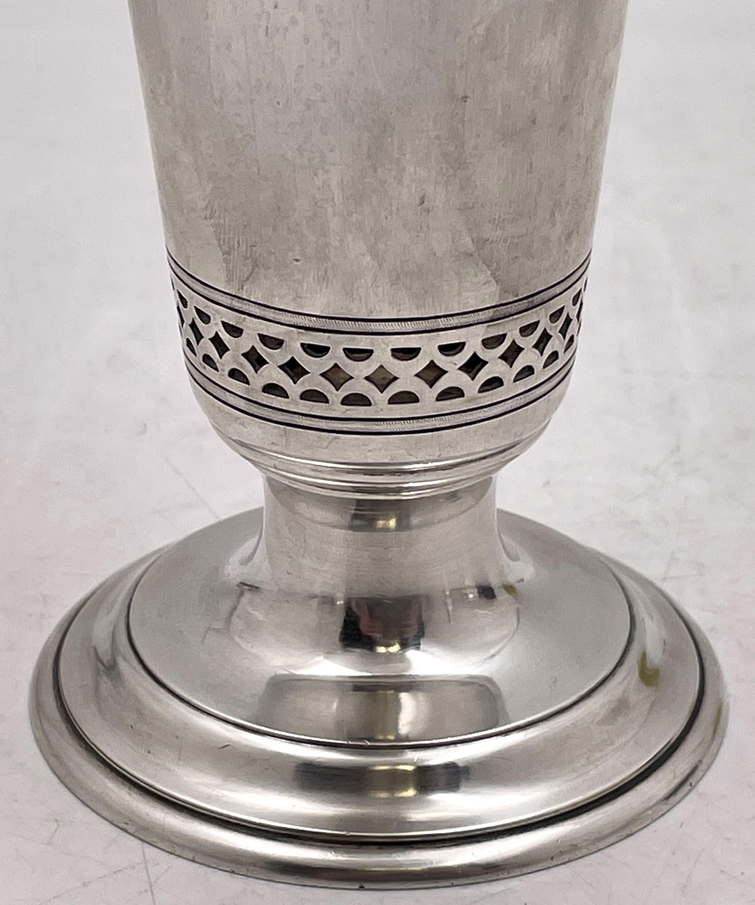 Inizio XX secolo Tiffany & Co. Vaso in argento sterling del 1921 in stile Art Déco in vendita