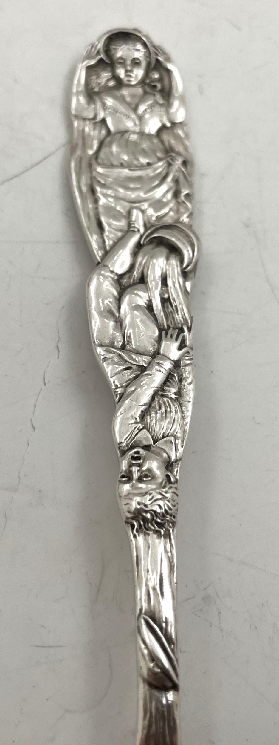 Tiffany & Co. Sterling Silver 4-Piece Child Set in Nursery Rhyme Pattern en venta 3