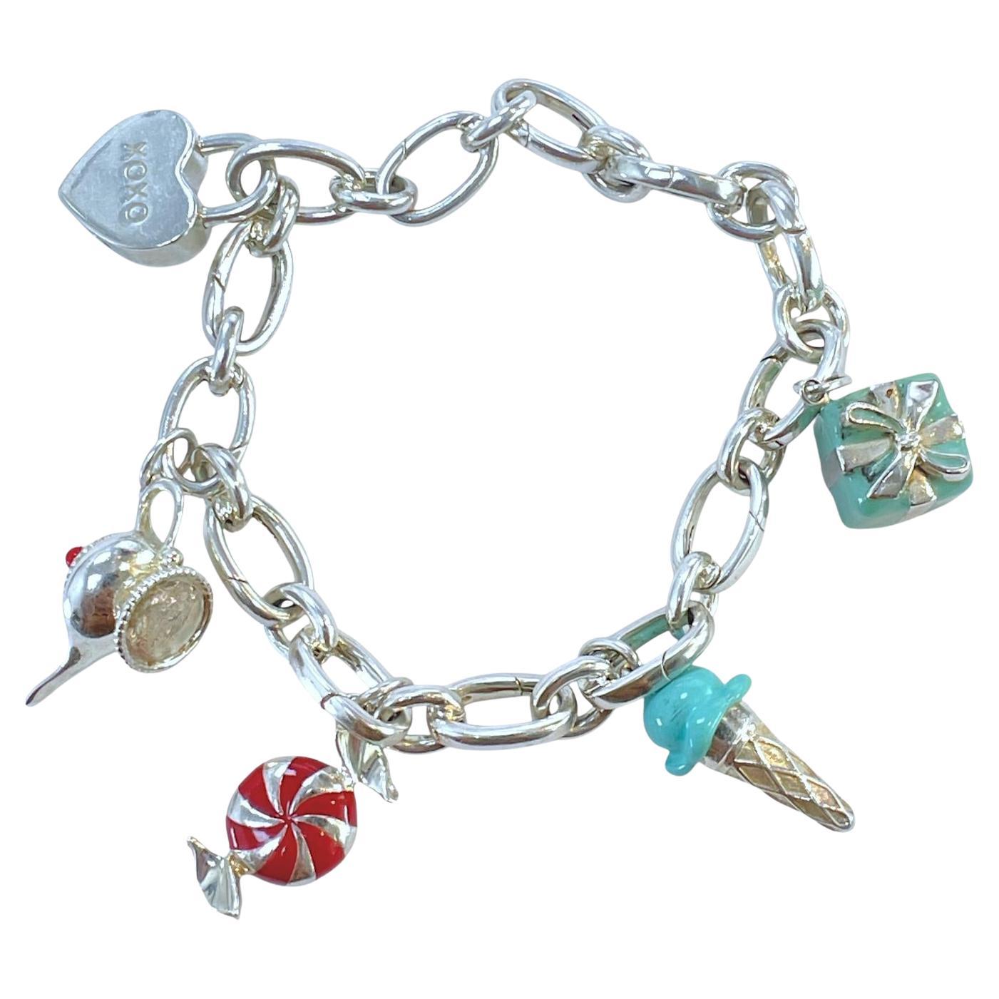 Tiffany & Co. Bracelet en argent 925 avec breloques multiples en vente