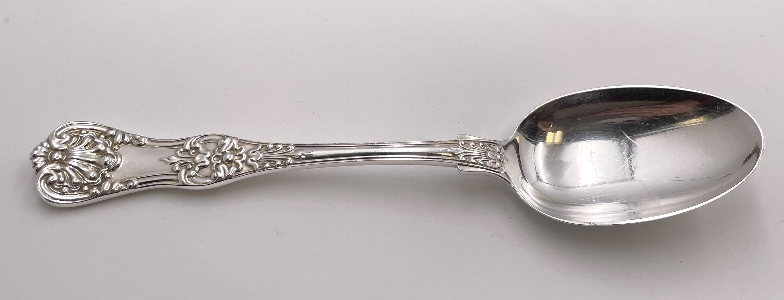 Argent Tiffany & Co. Service de couverts de 98 pièces en argent sterling à motif King anglais en vente