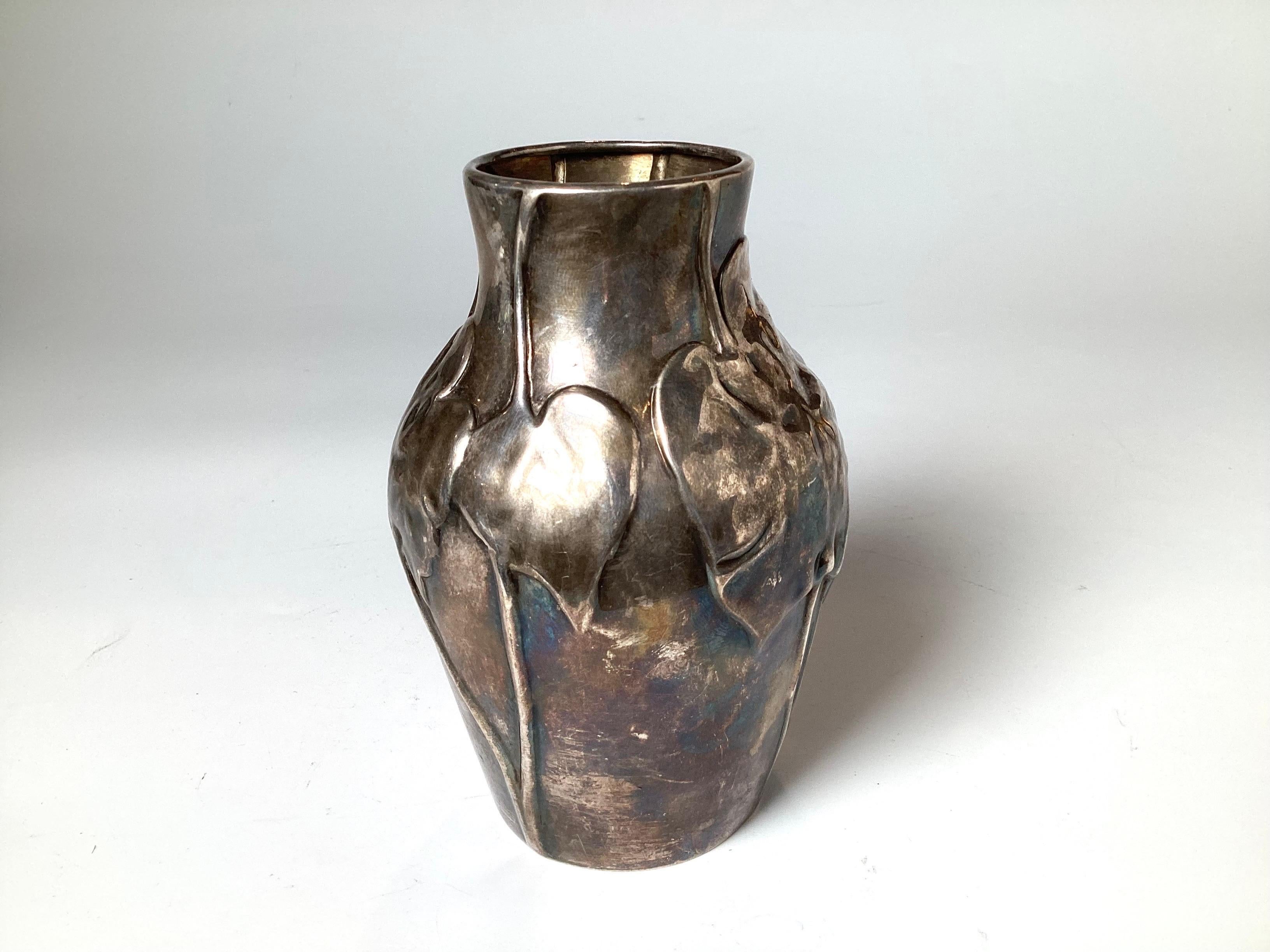 Tiffany & Co Sterling Silver Art Nouveau Vase In Good Condition In Lambertville, NJ