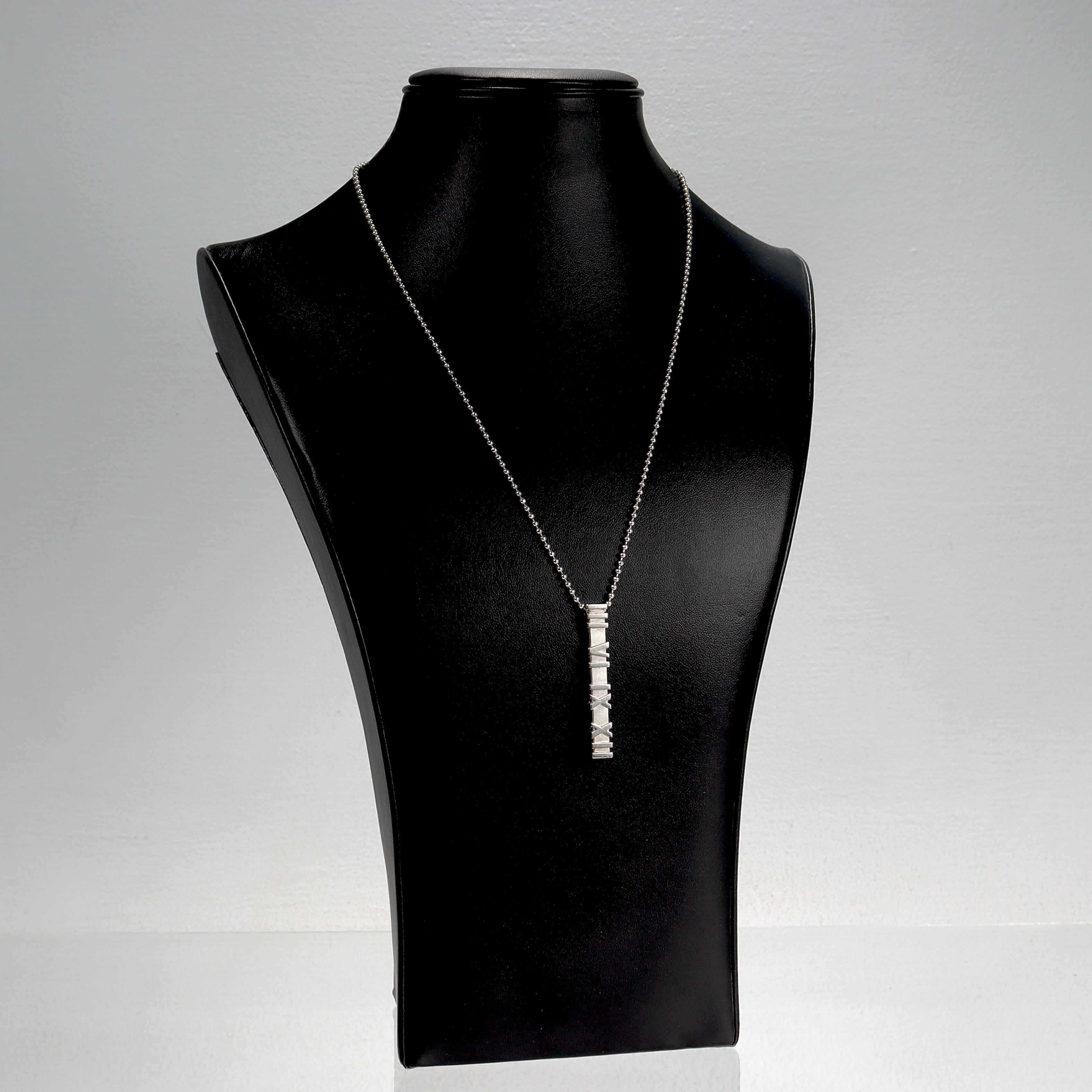 Moderne Tiffany & Co. Collier pendentif Atlas en argent sterling et perles en vente