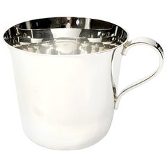 Tiffany & Co.:: modèle de tasse à bébé en argent sterling