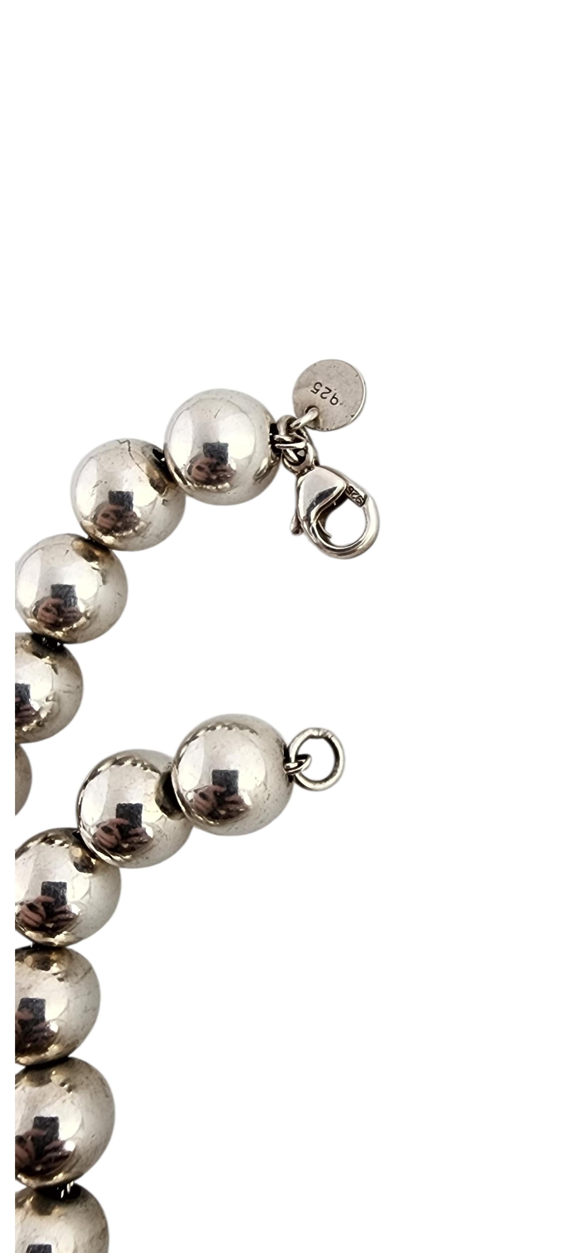 Tiffany & Co Sterling Silver Ball Bead Bracelet #23990 en Bueno estado para la venta en Washington Depot, CT