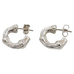 Tiffany & Co. Pendientes de aro abrazador pequeños de bambú de plata de ley 1996
