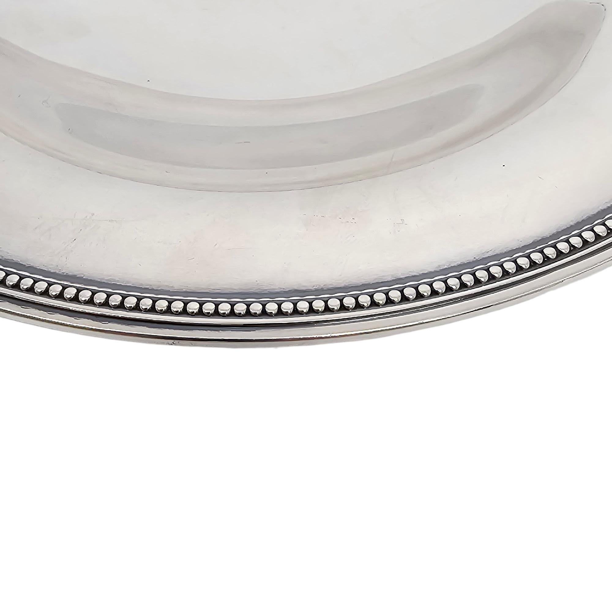 Tiffany & Co. Ciotola con piede basso e bordo in rilievo in argento Sterling 7 3/4