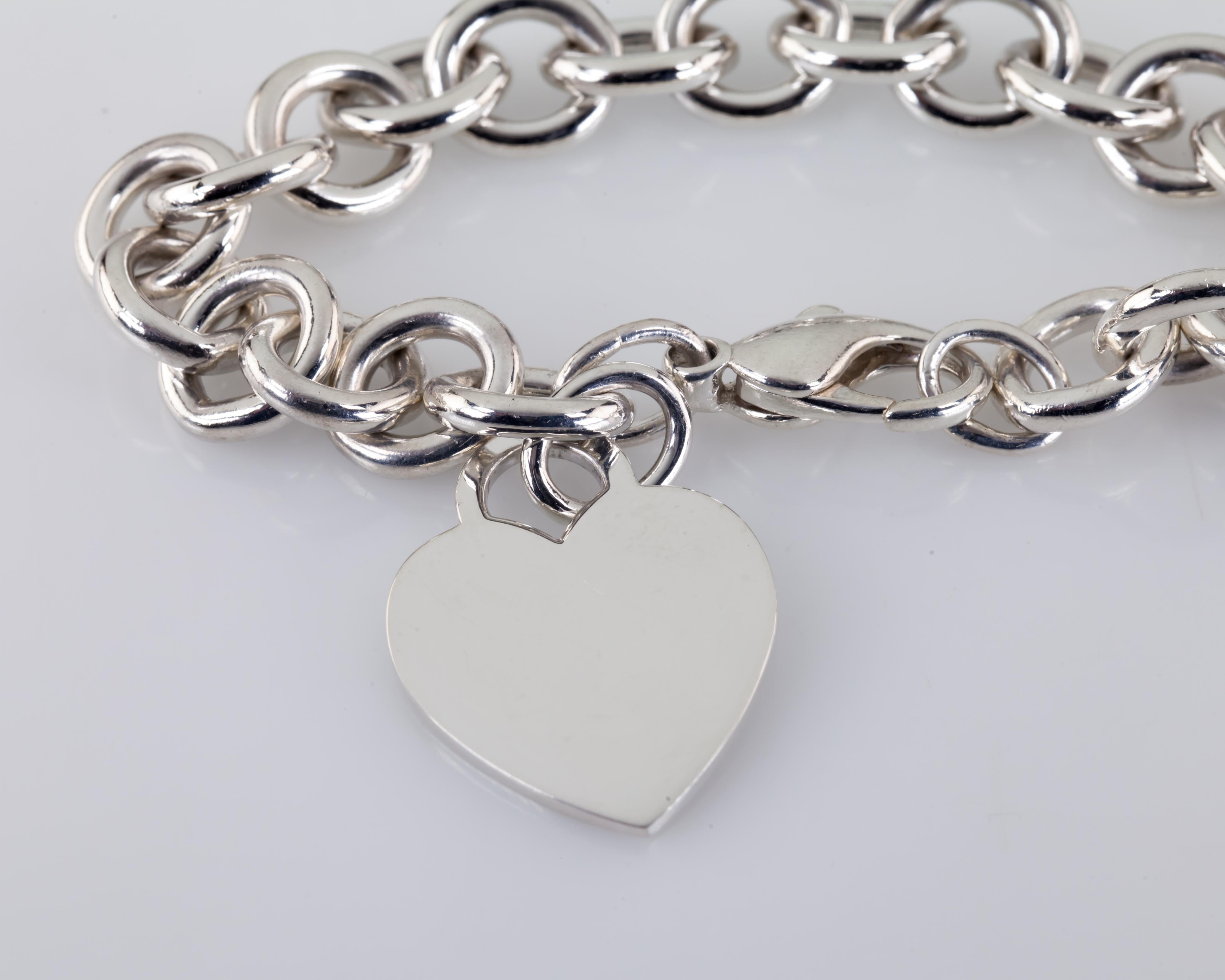 Tiffany & Co. Sterling Silver Blank Heart Tag Charm Bracelet In Good Condition For Sale In Van Nuys, CA