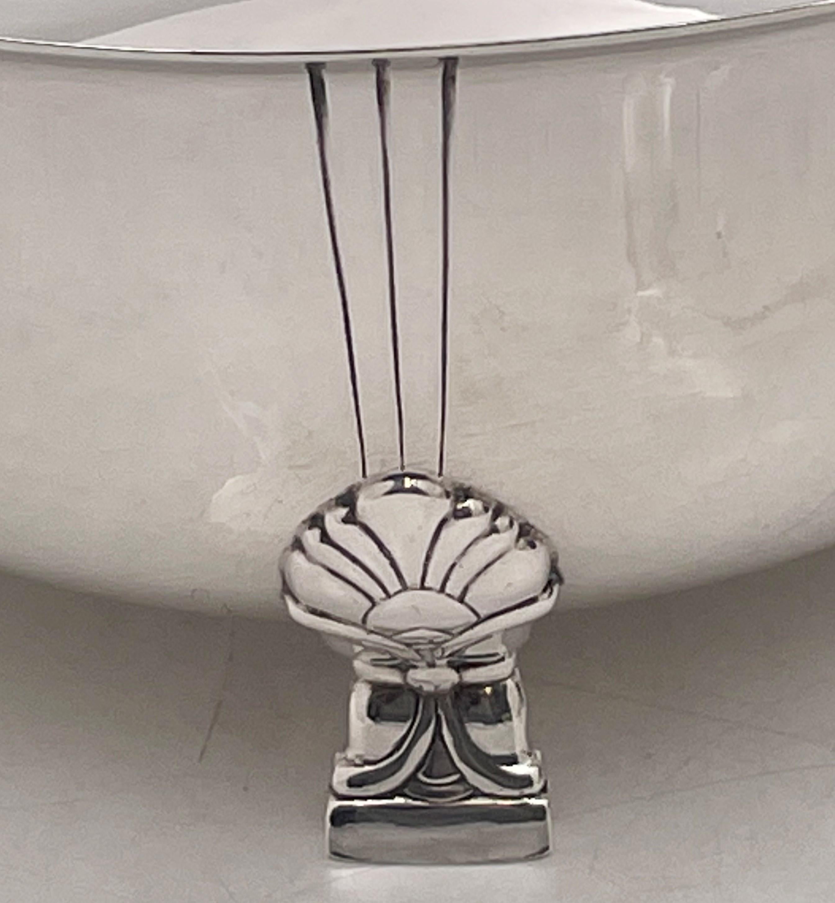American Tiffany & Co Sterling Silver Bowl in Palmette Pattern & Mid-Century Modern Style For Sale