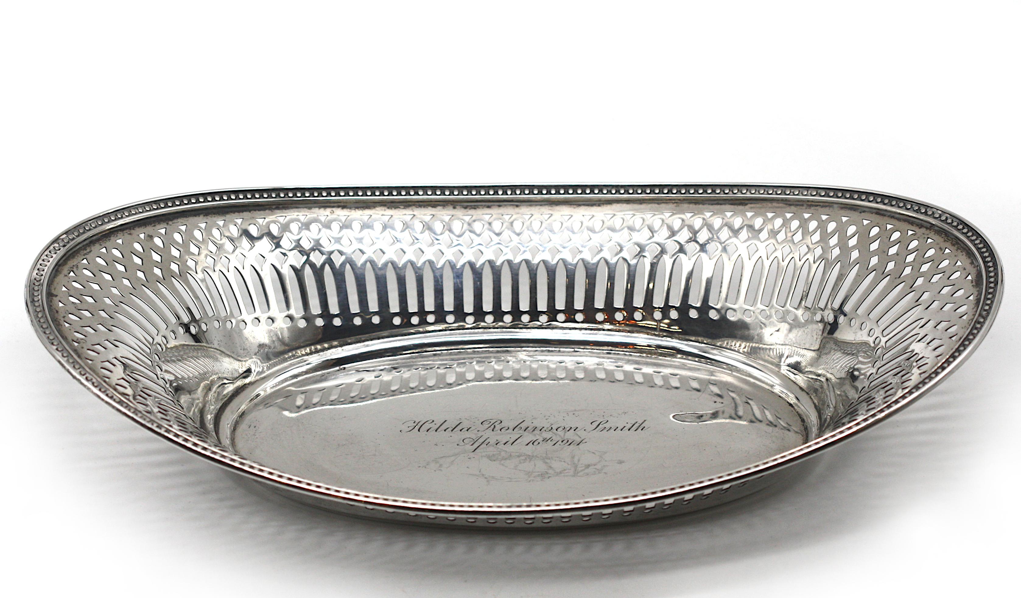 Tiffany & Co. Sterling Silver Bread Tray In Good Condition For Sale In West Palm Beach, FL