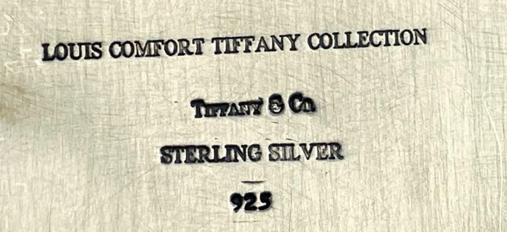 Argento Tiffany & Co. Vaso a bocciolo in argento Sterling disegnato da Louis Comfort Tiffany in vendita