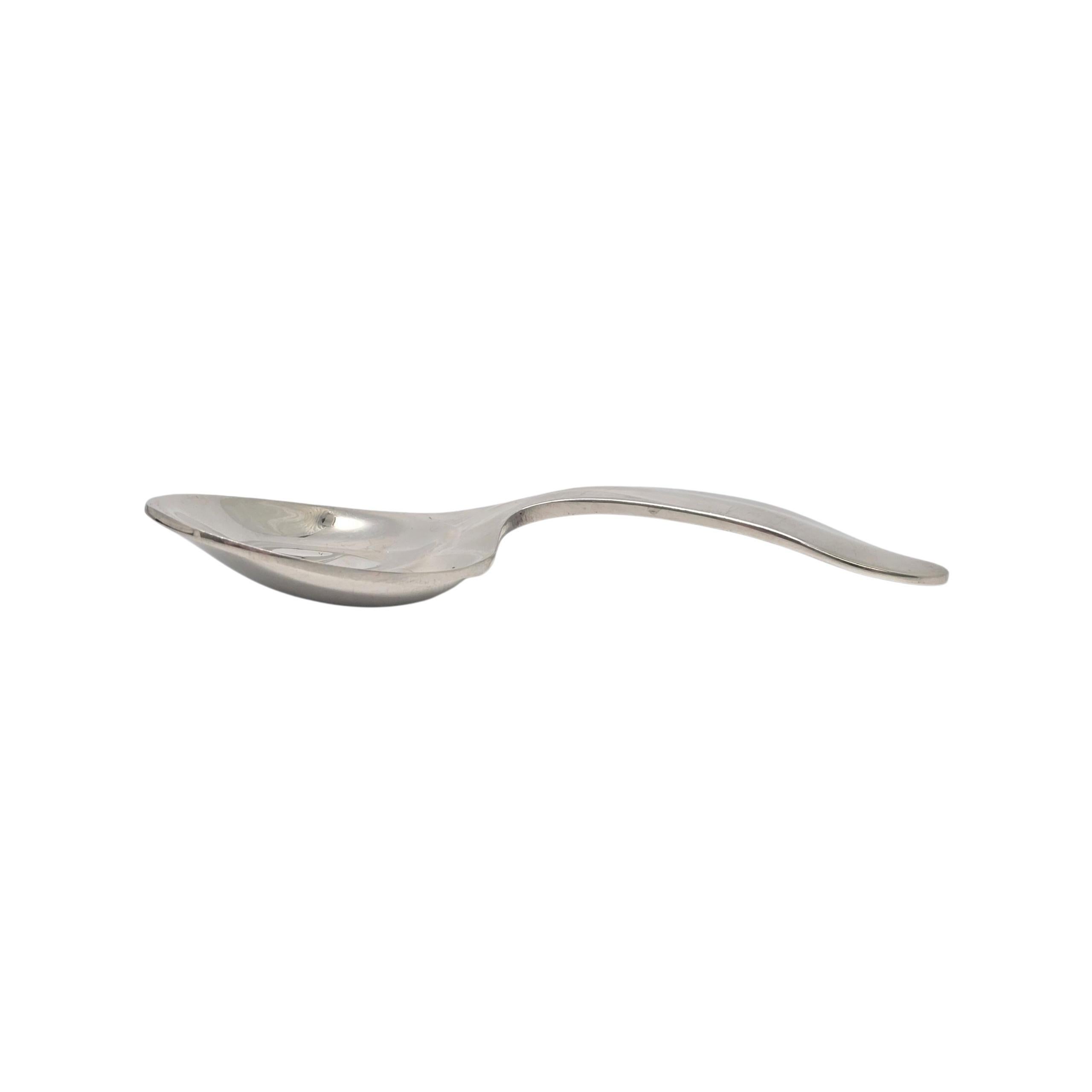 Tiffany & Co Sterling Silver Bunny Rabbit Ear Baby Spoon #22620 In Good Condition For Sale In Washington Depot, CT