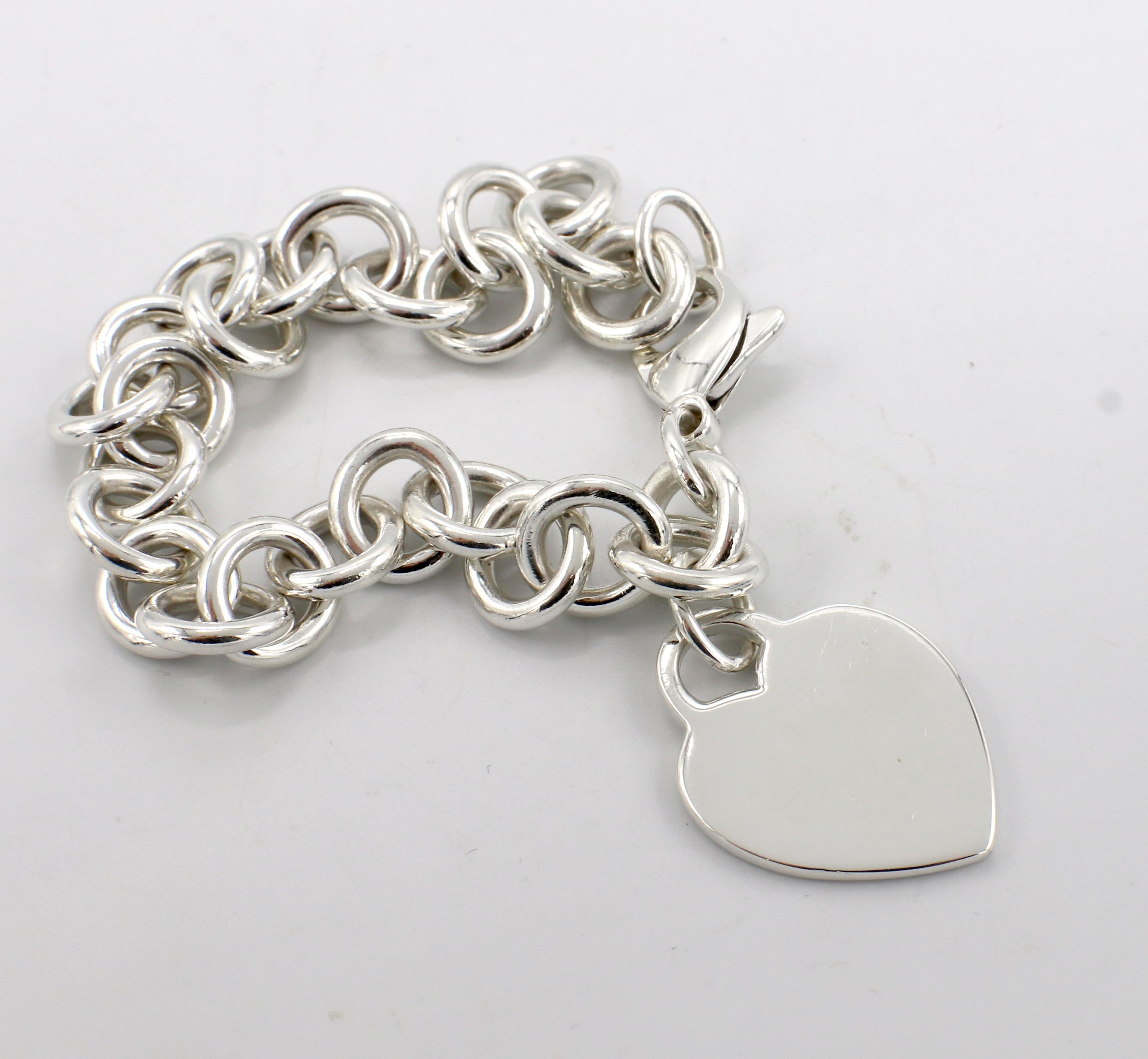 Tiffany & Co. Armband aus Sterlingsilber mit Kette und Herzanhänger (Moderne)