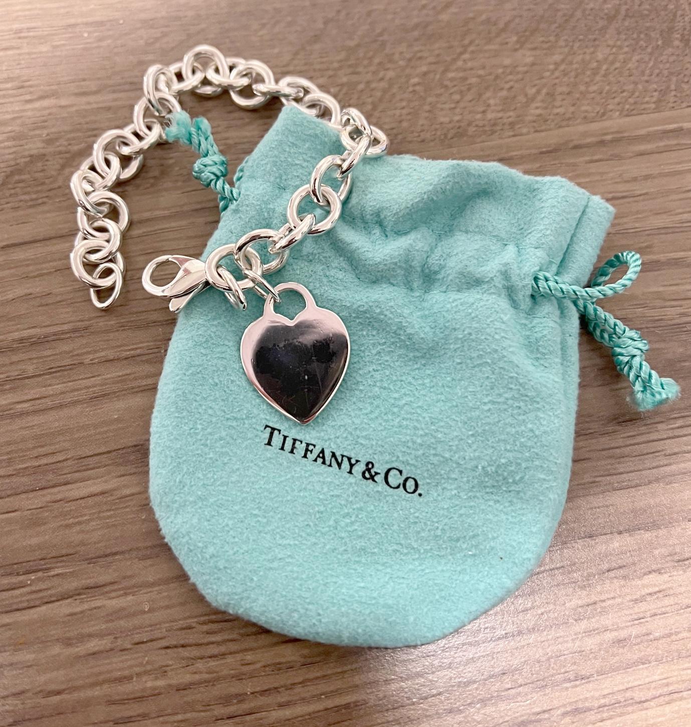 Tiffany & Co. Armband aus Sterlingsilber mit Kette und Herzanhänger 2