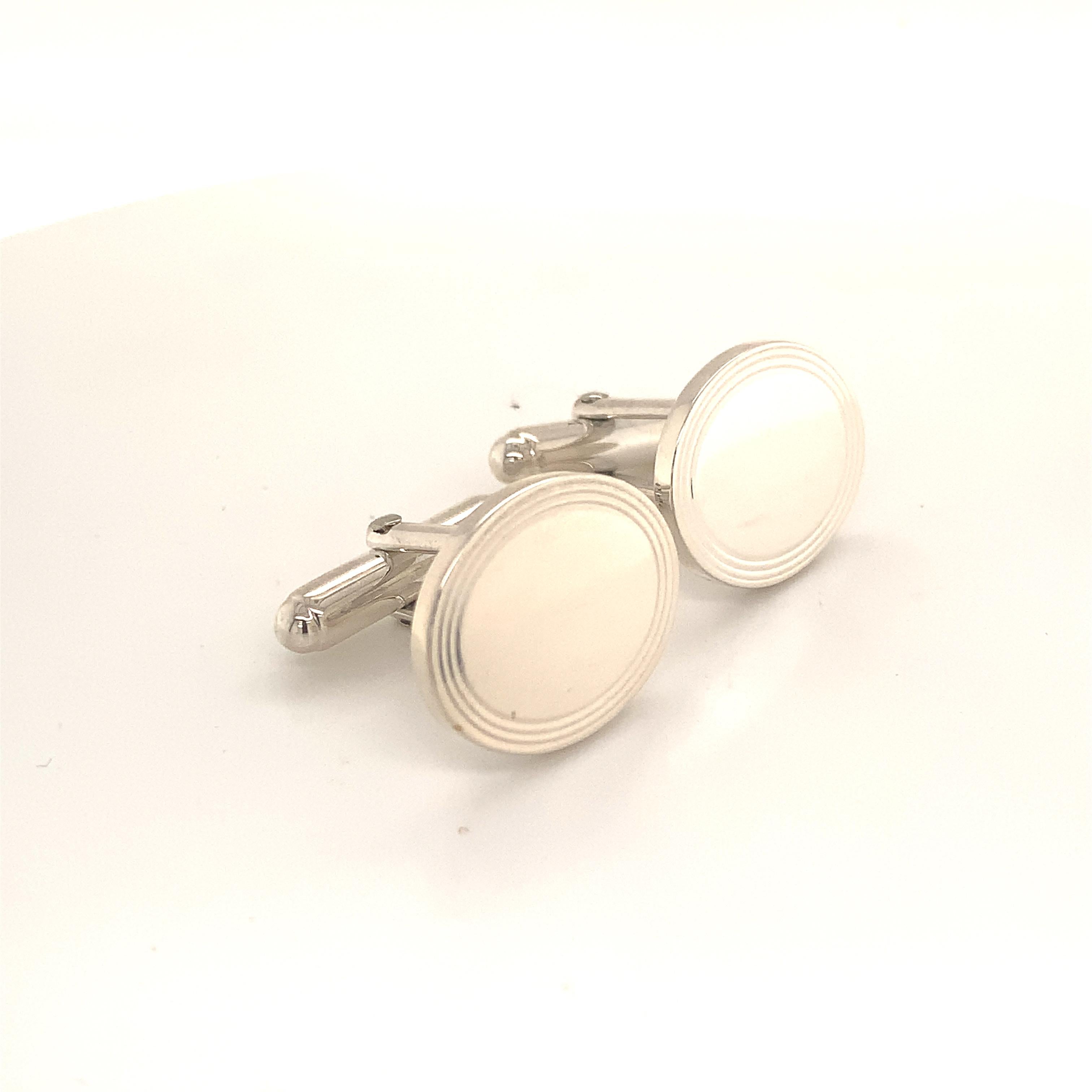 Tiffany & Co. Estate Sterling Silver Cufflinks 12.4 Grams In Good Condition For Sale In Brooklyn, NY
